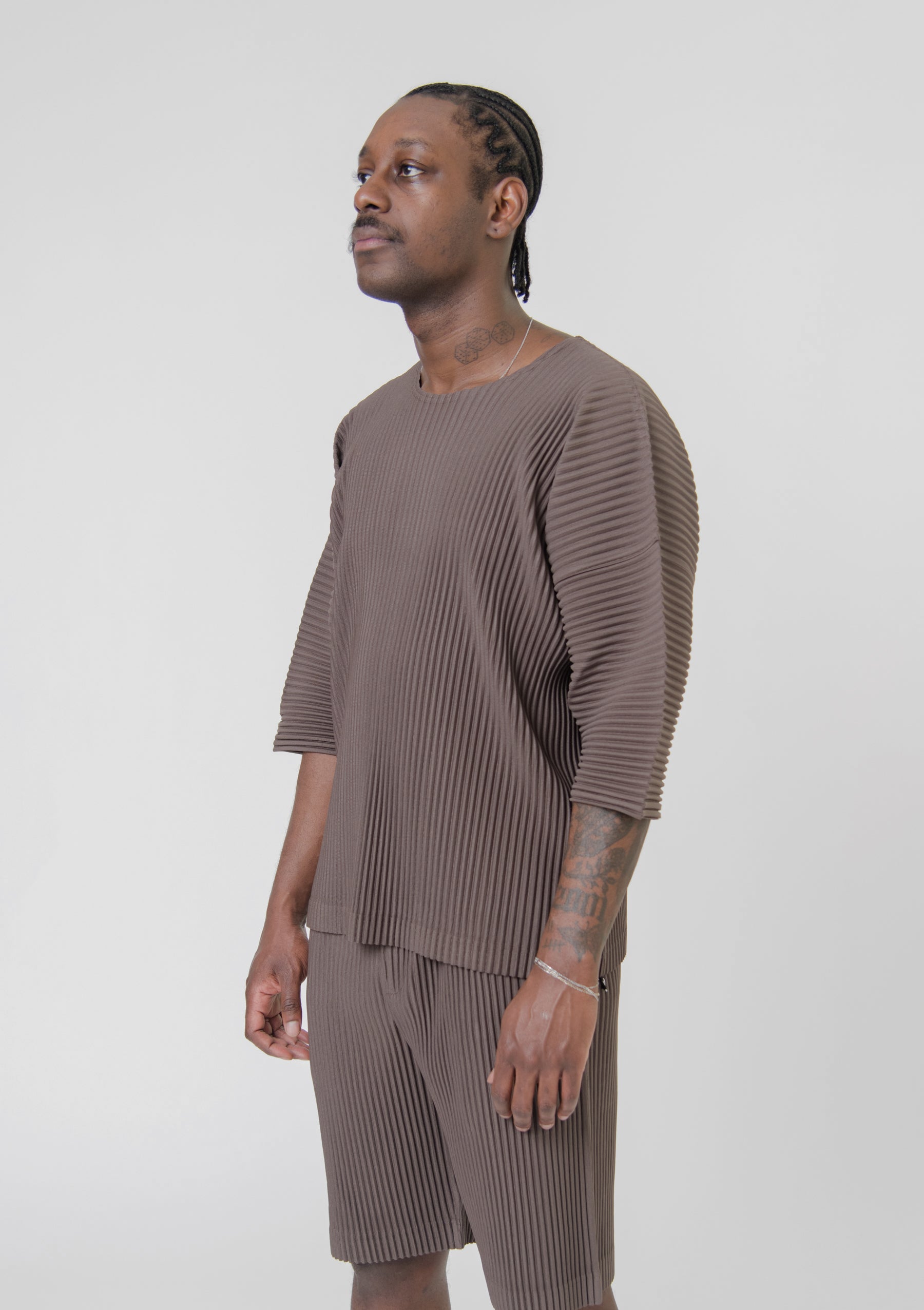 MC May Pleated Tee Soil Brown JK119-46