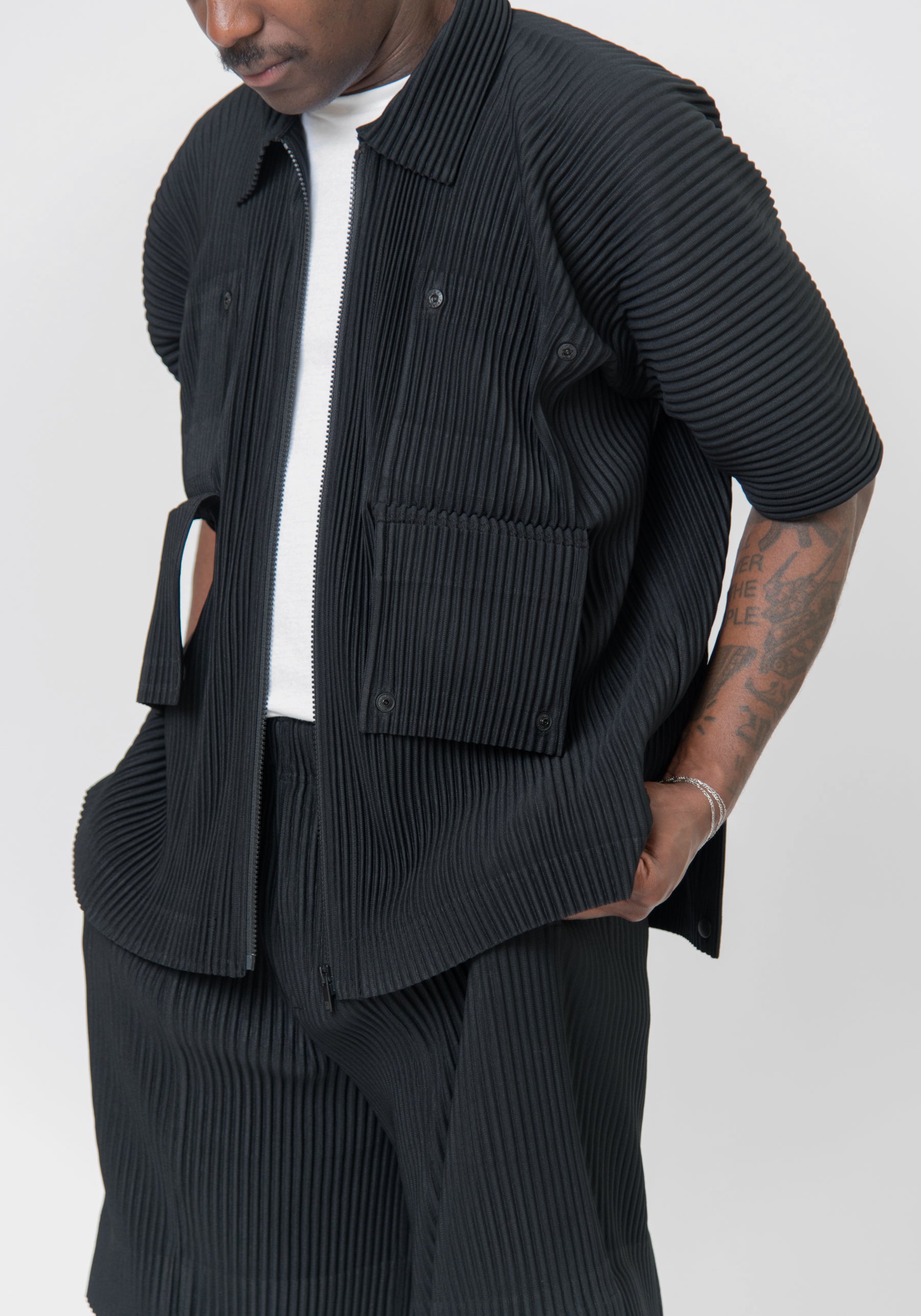 Flip Pleated Shirt Black JJ172-15