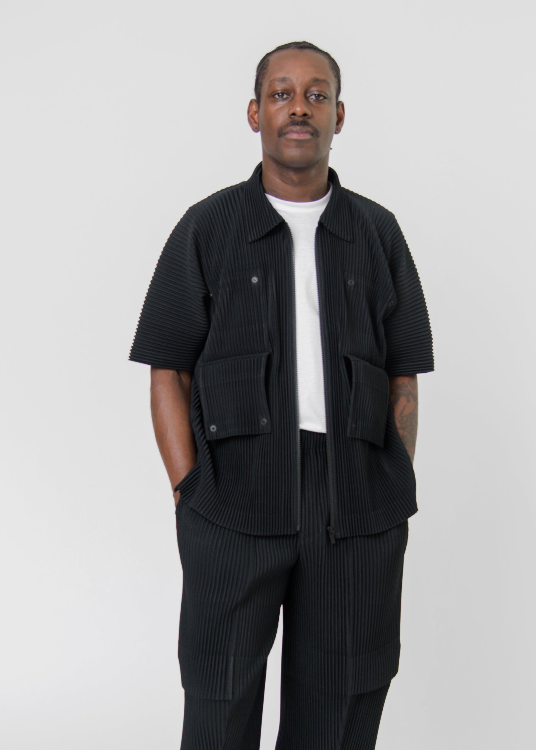 Flip Pleated Shirt Black JJ172-15