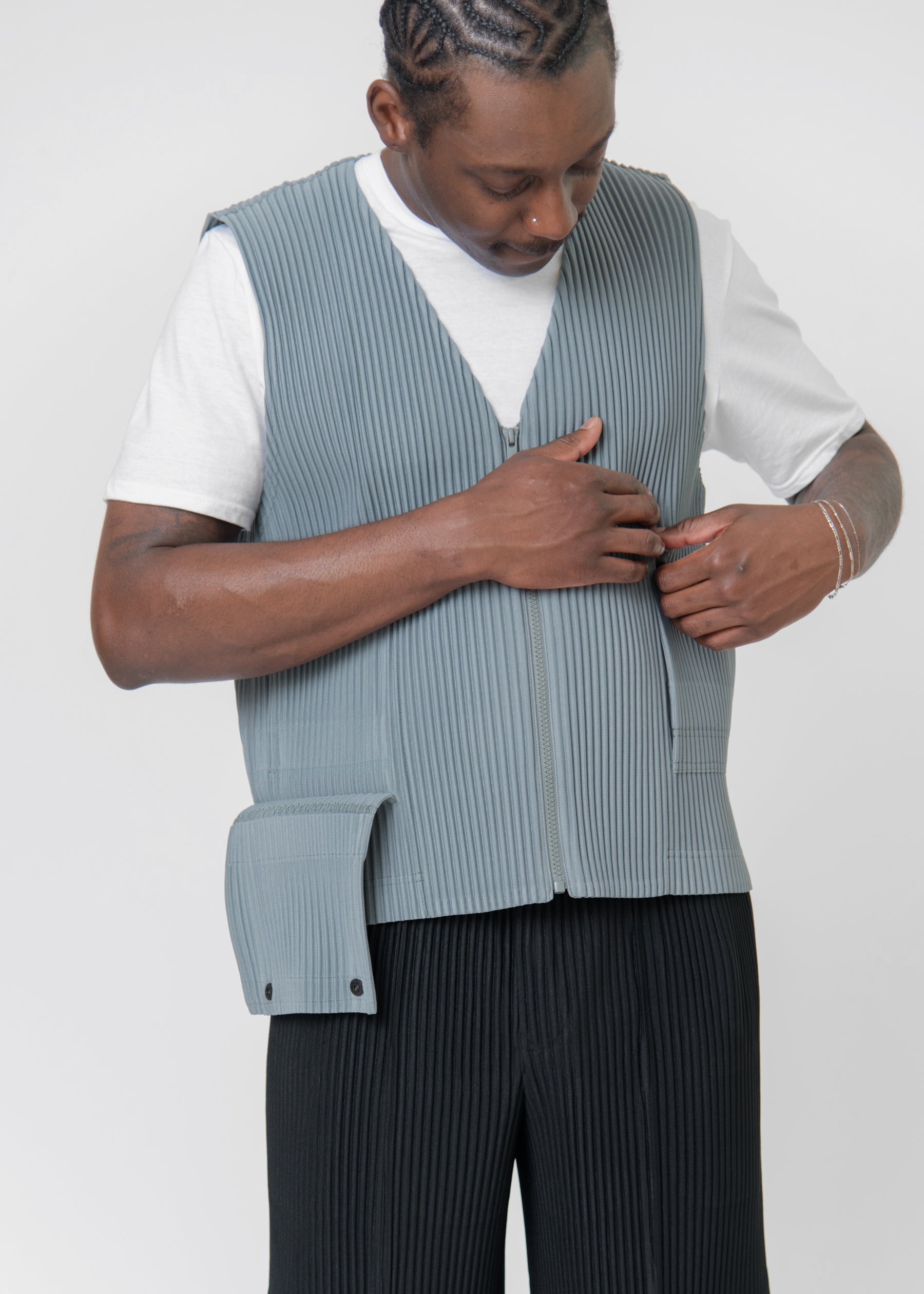 Flip Pleated Vest Moss Grey JE173-13