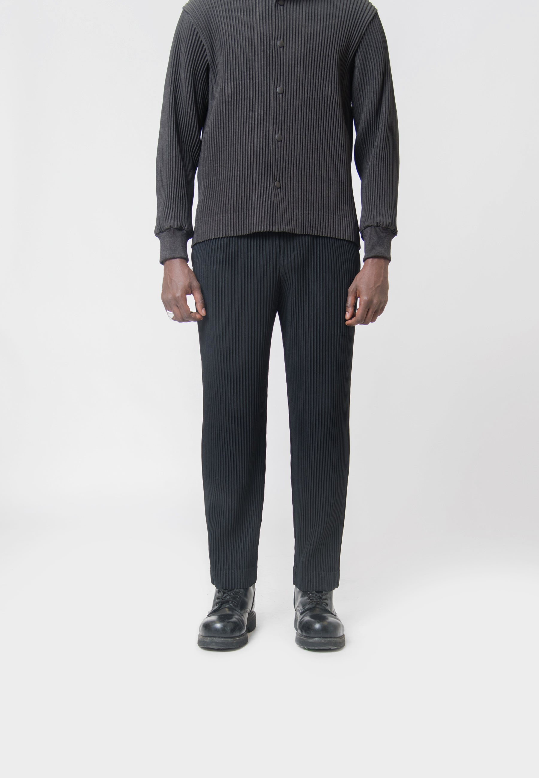 Basics Pleated Pant Black JF450-15