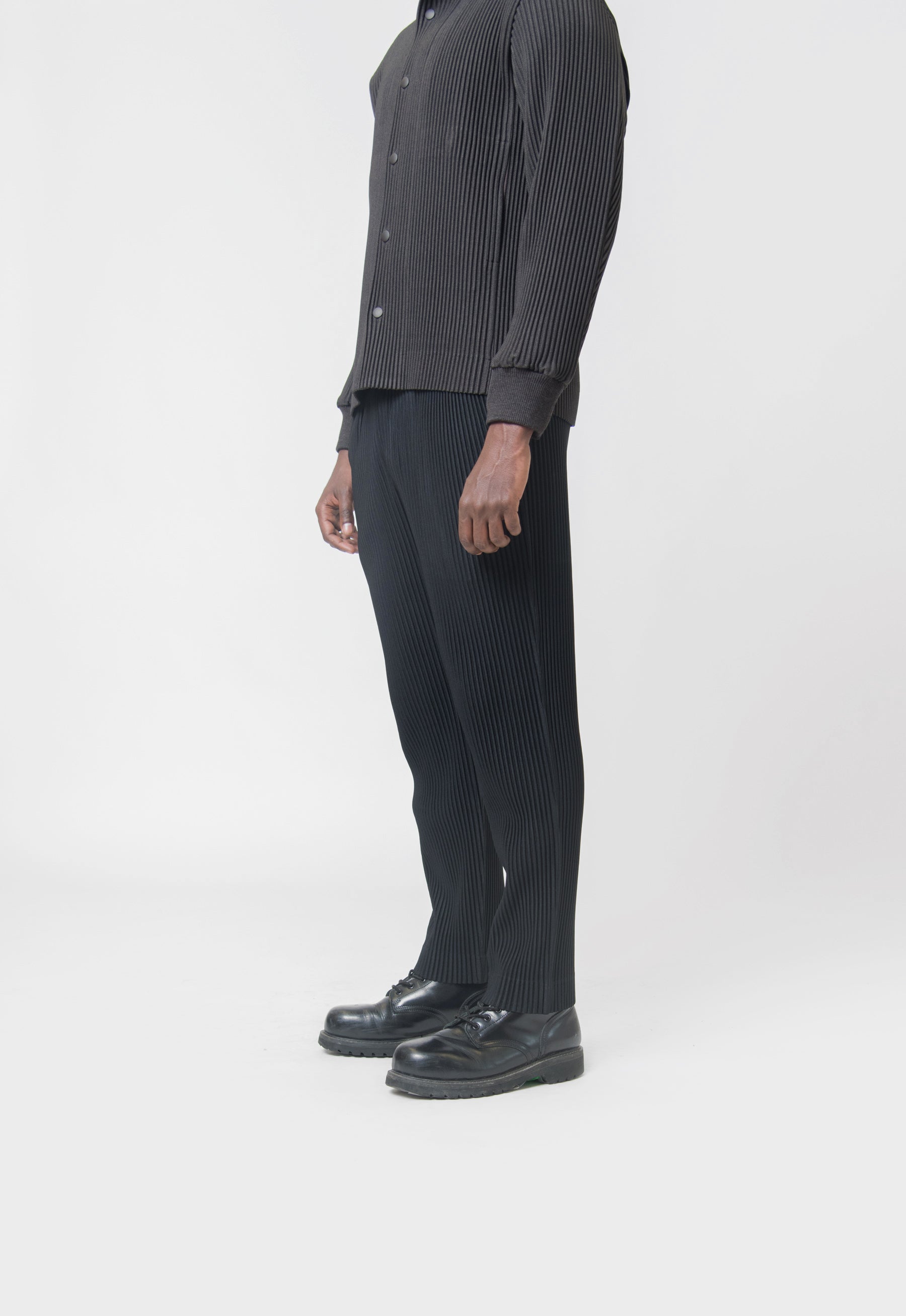 Basics Pleated Pant Black JF450-15