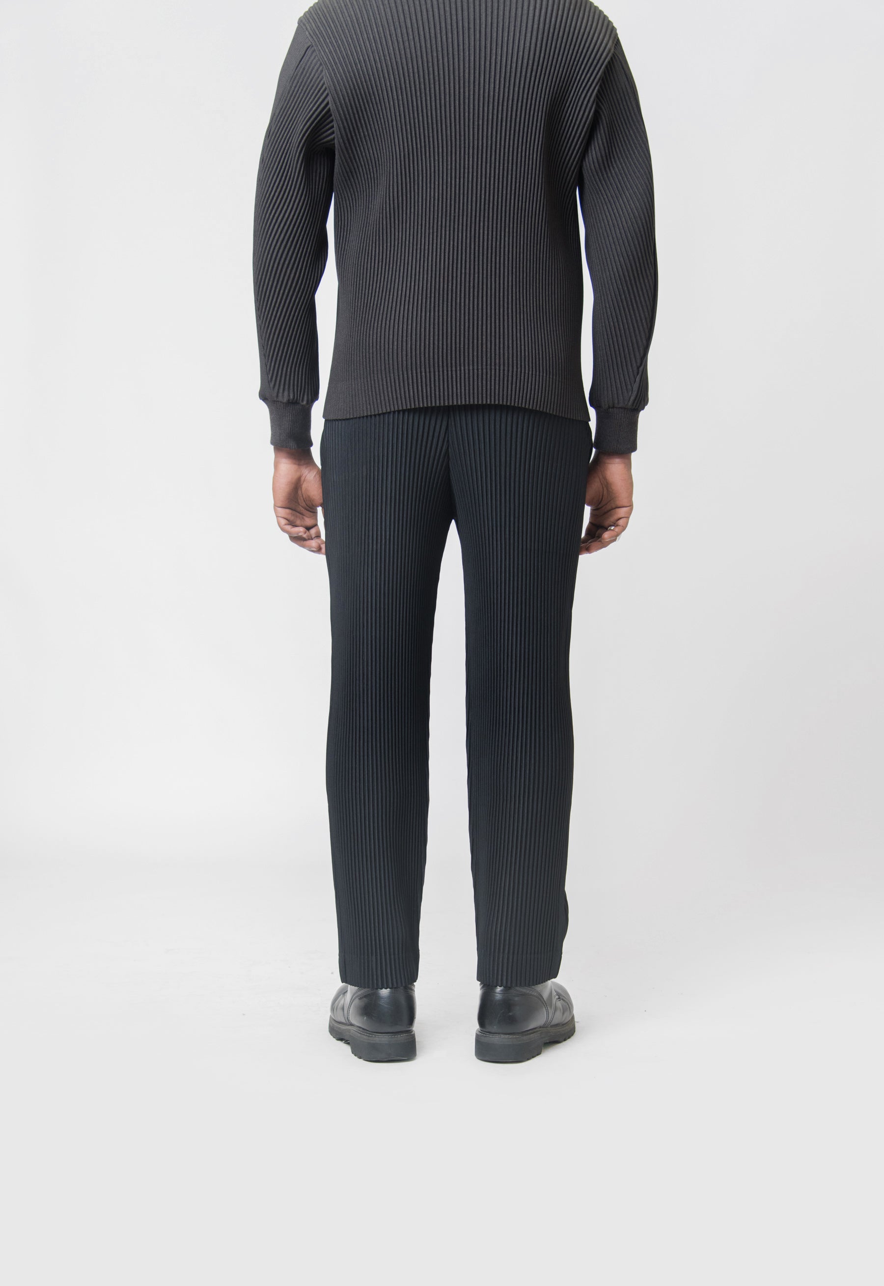 Basics Pleated Pant Black JF450-15