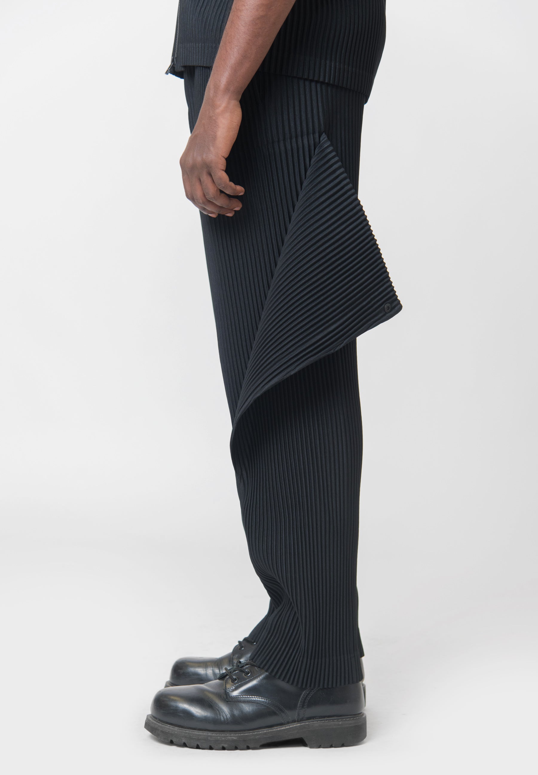 Unfold Pleated Trouser Black JF366-15