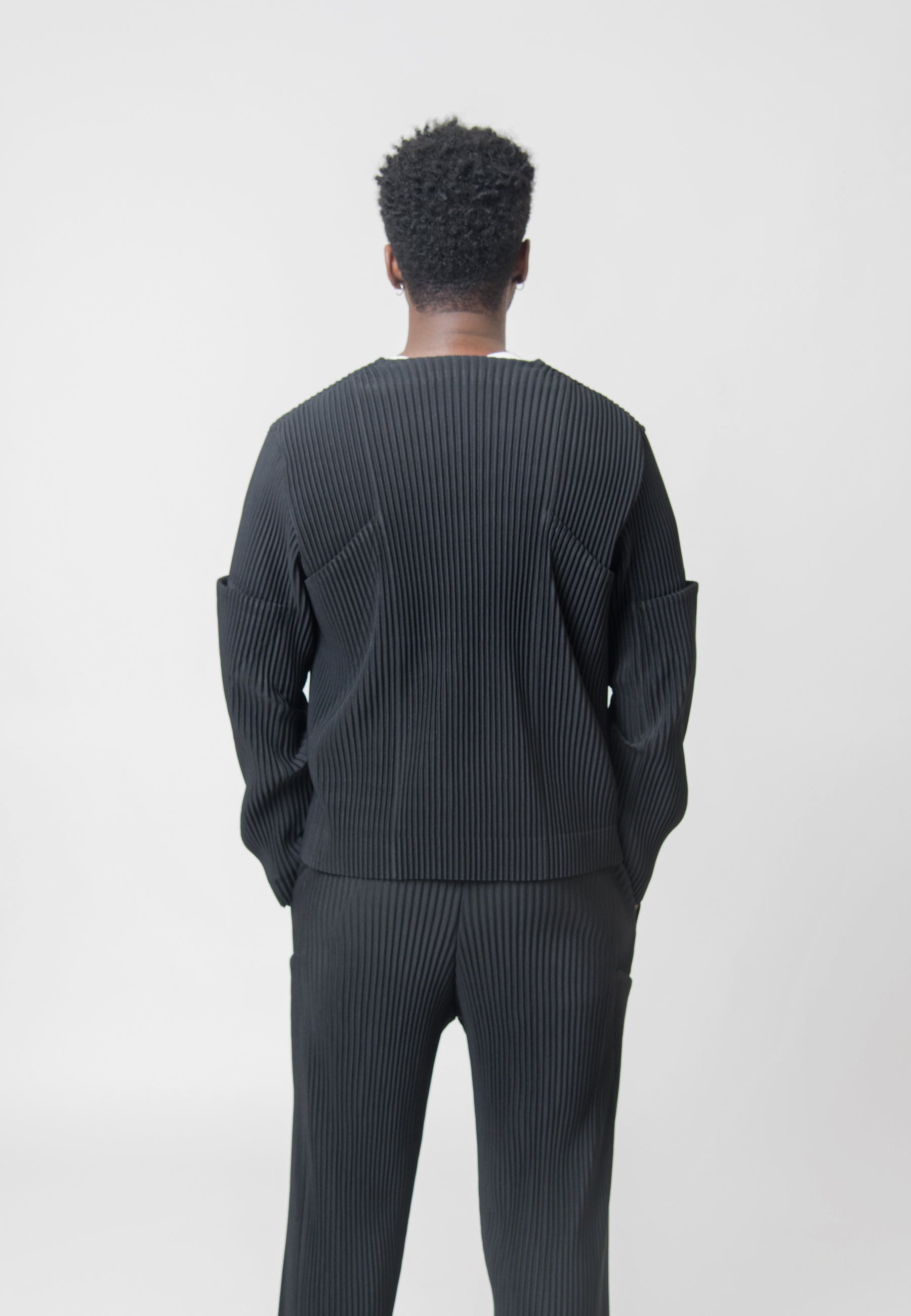 Unfold Pleated Blouson Black JC367-15