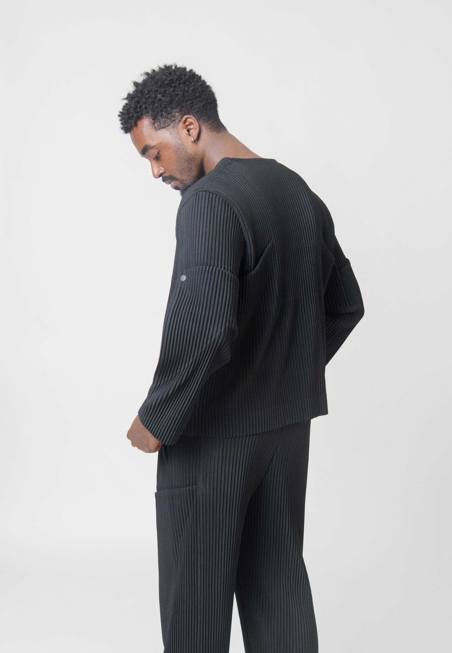 Unfold Pleated Blouson Black JC367-15