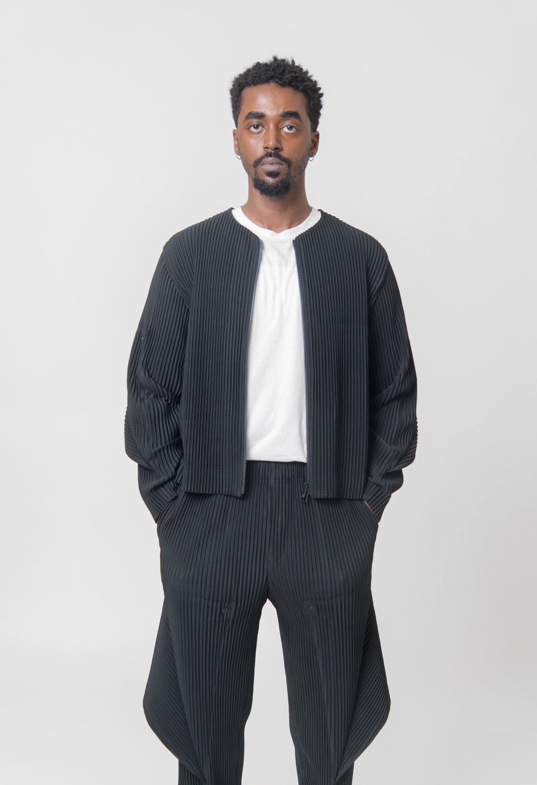 Unfold Pleated Blouson Black JC367-15