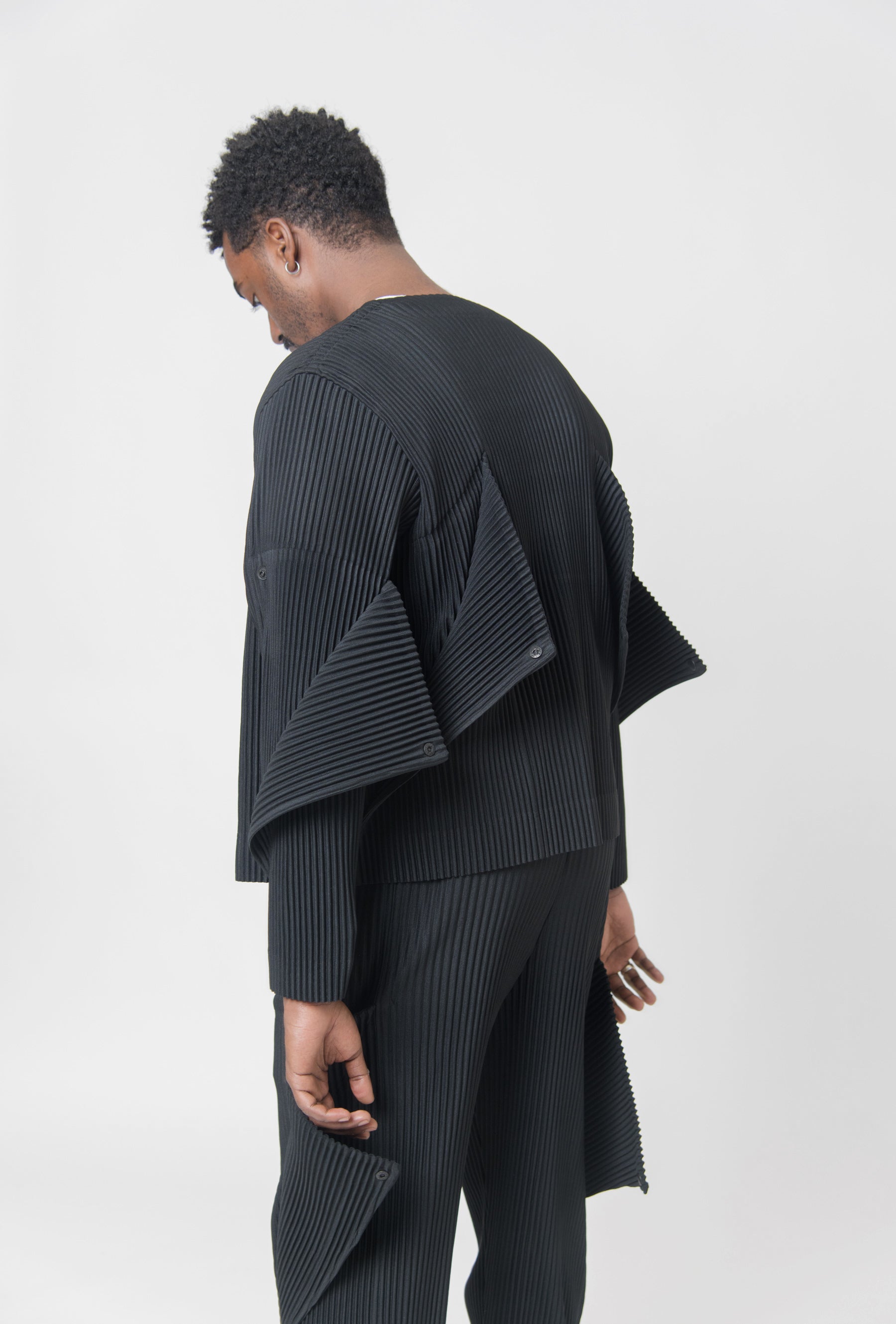 Unfold Pleated Blouson Black JC367-15