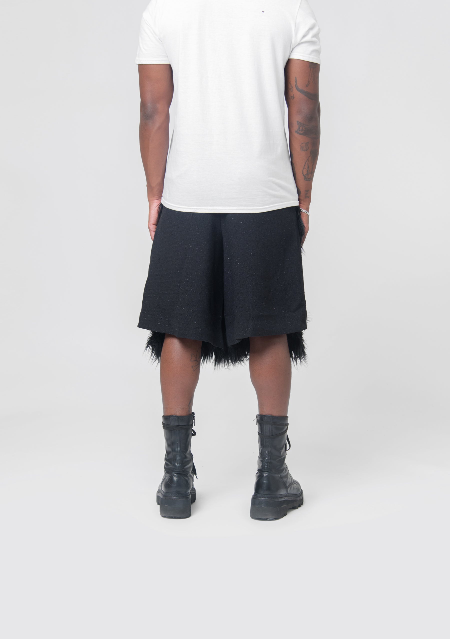 Faux Fur Short Black PL-P029