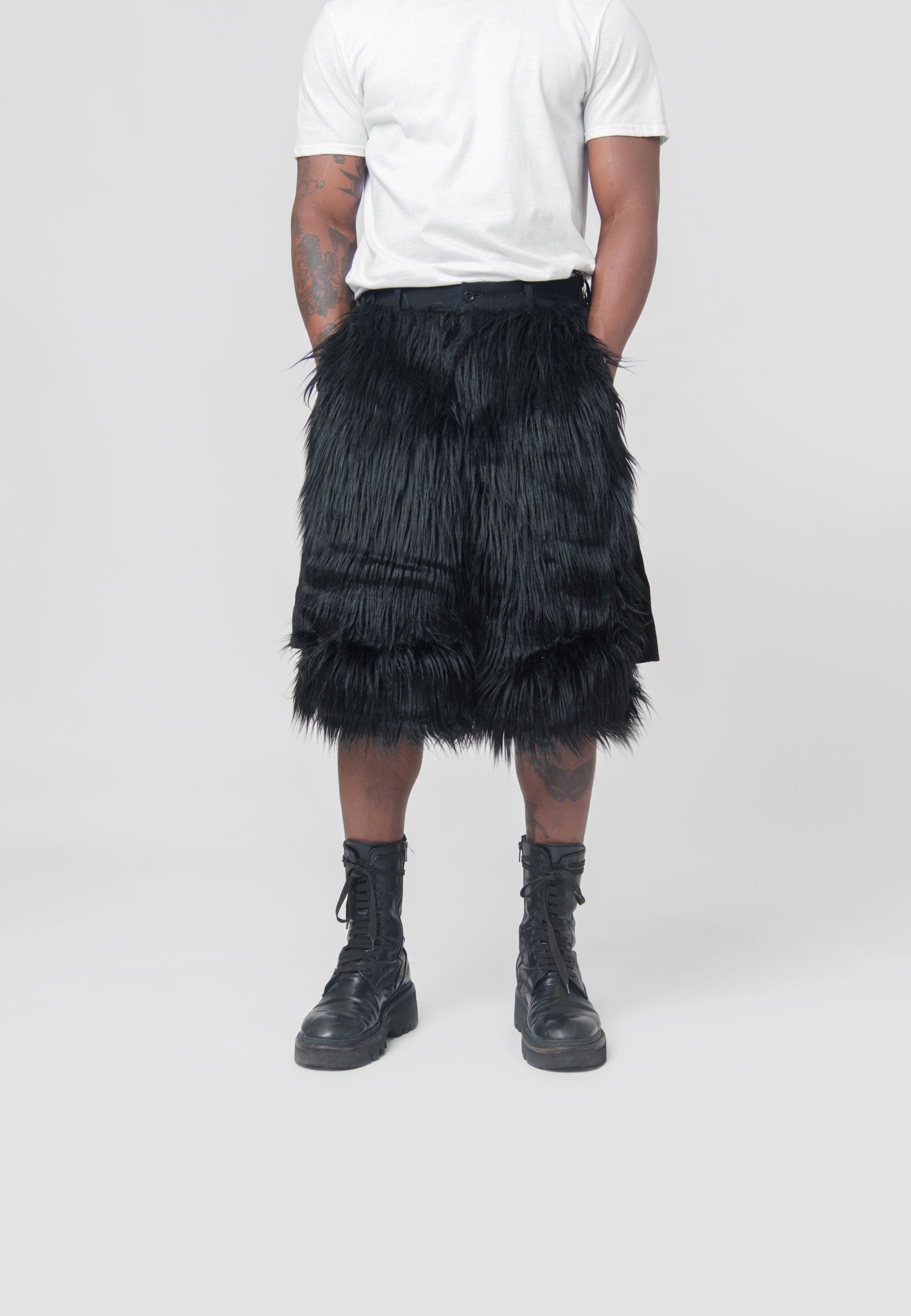Faux Fur Short Black PL-P029