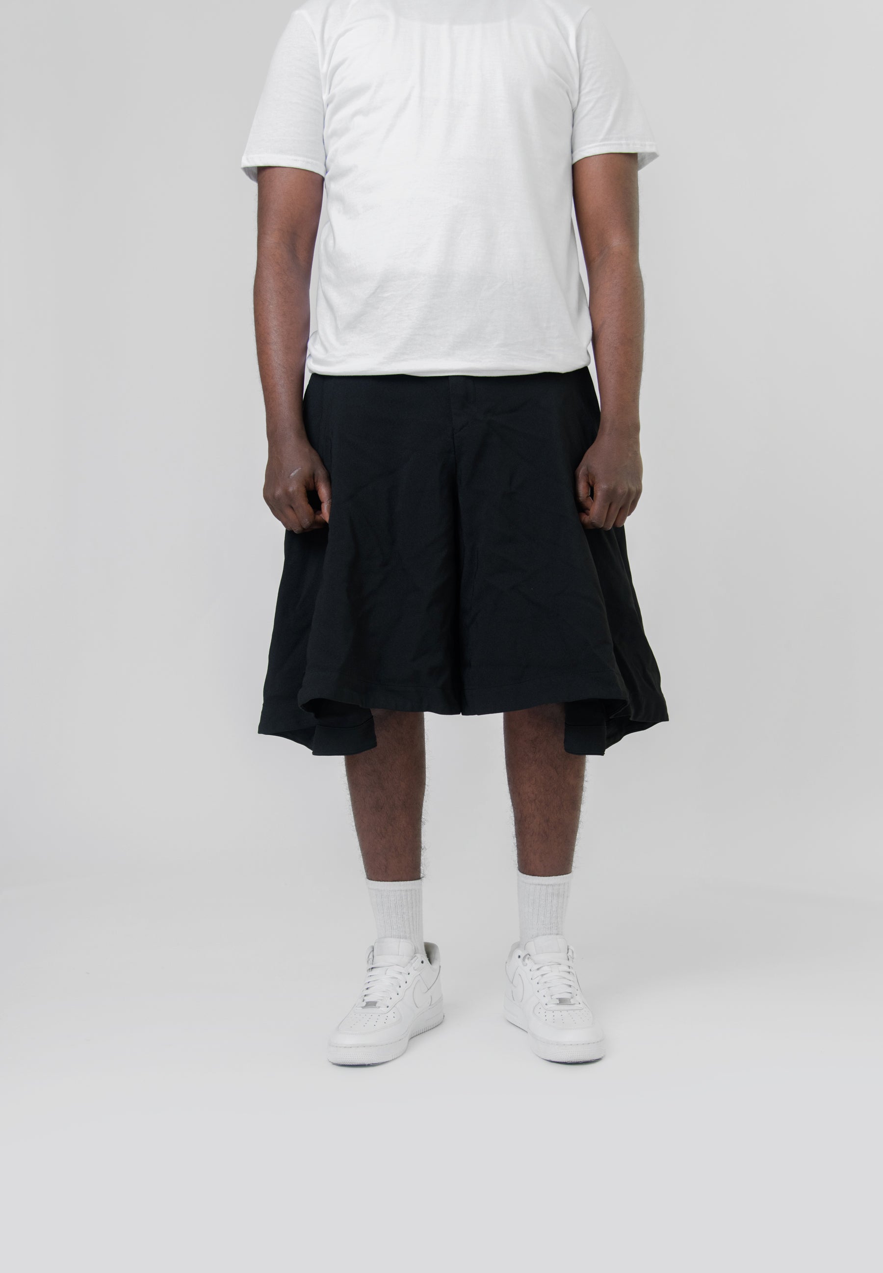 Gabardine Fold Short Black PK-P044