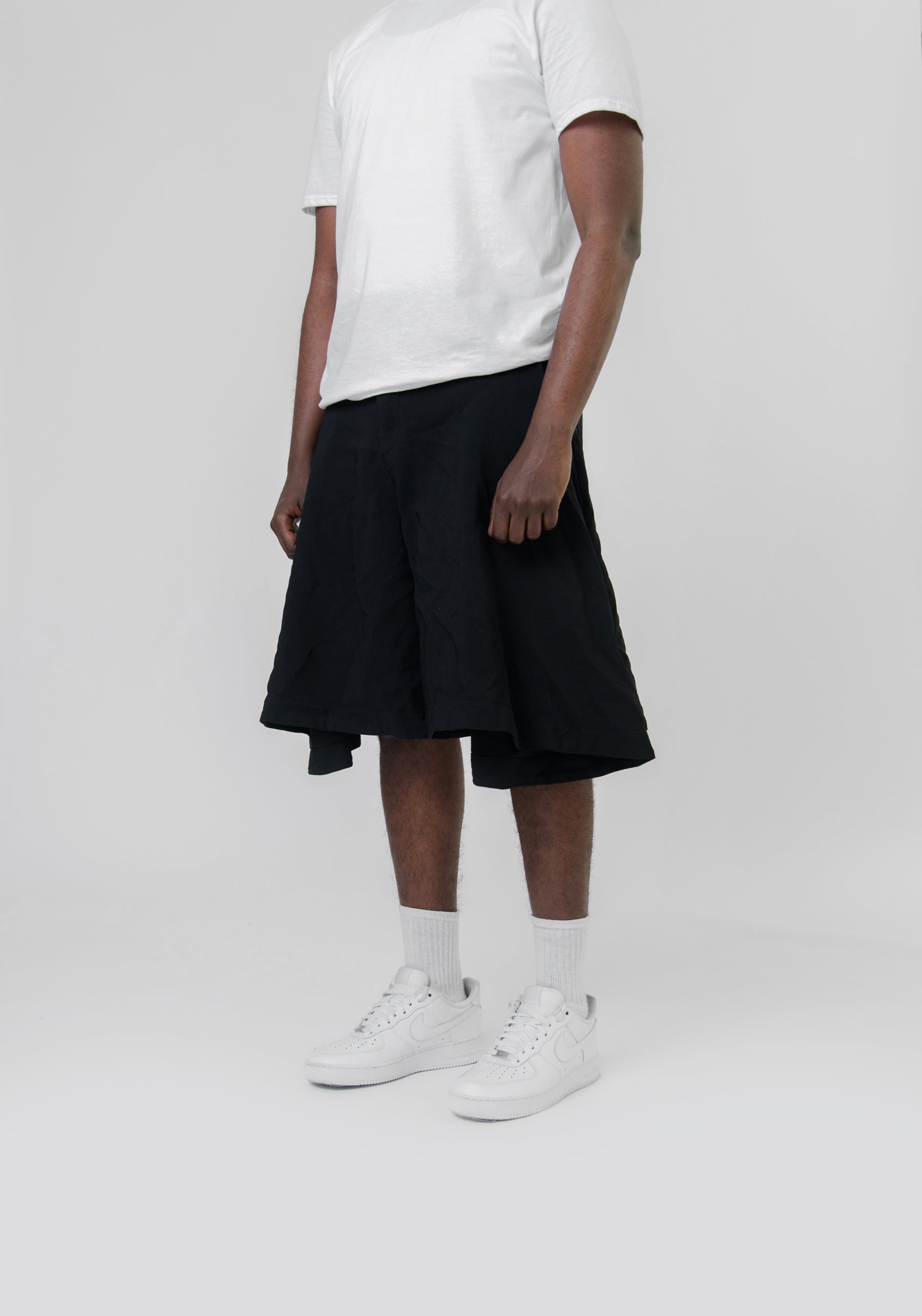 Gabardine Fold Short Black PK-P044