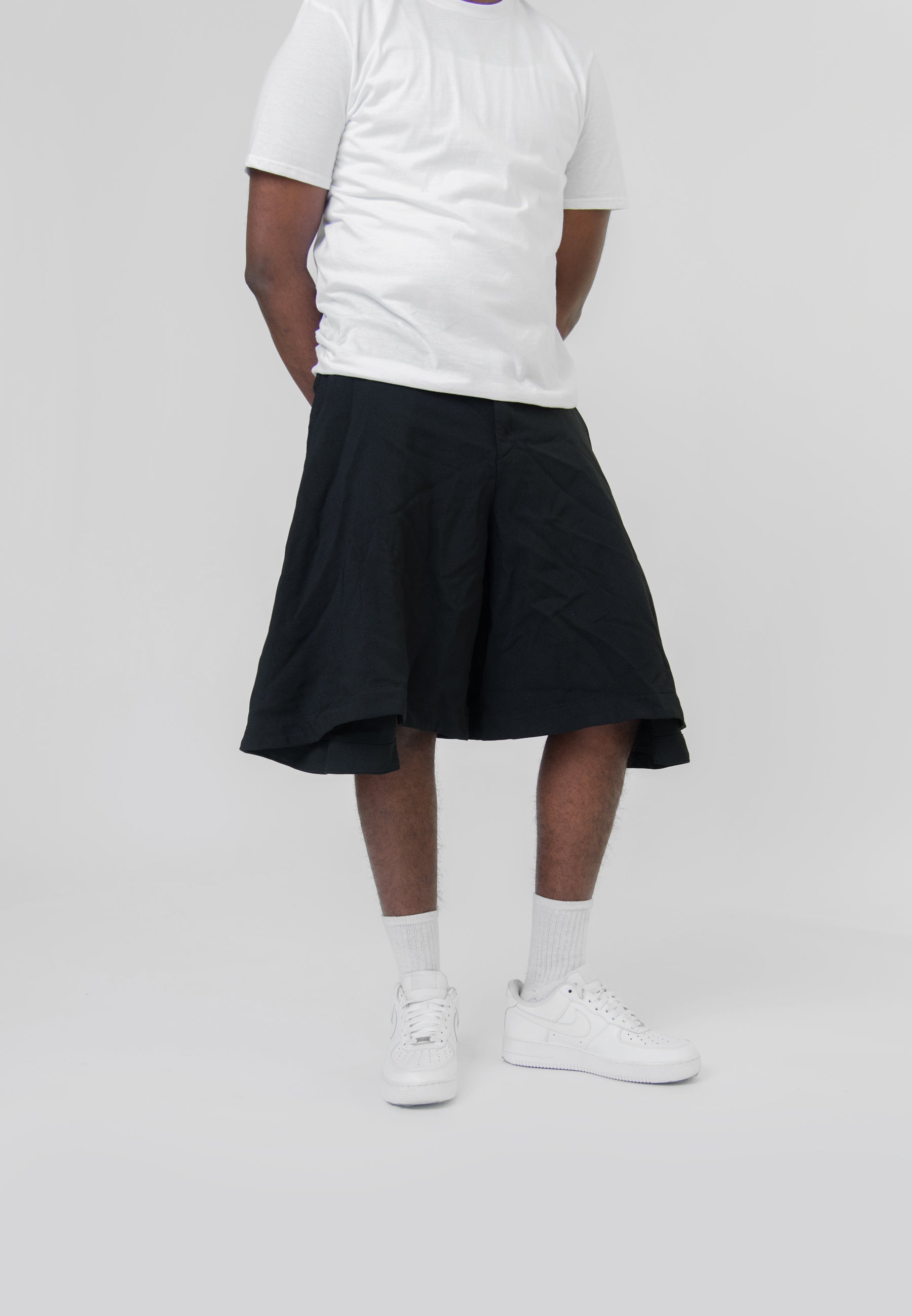 Gabardine Fold Short Black PK-P044
