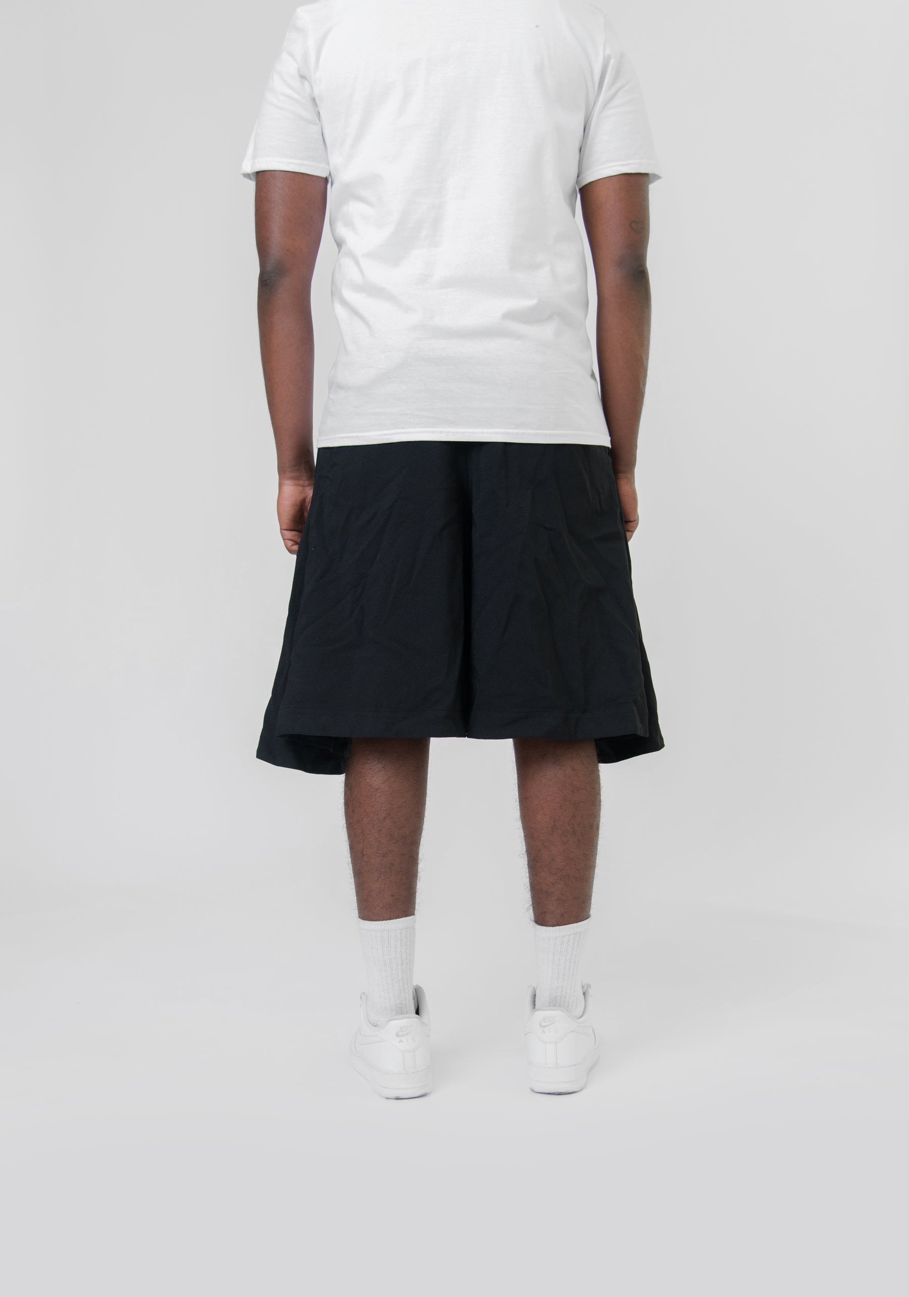 Gabardine Fold Short Black PK-P044