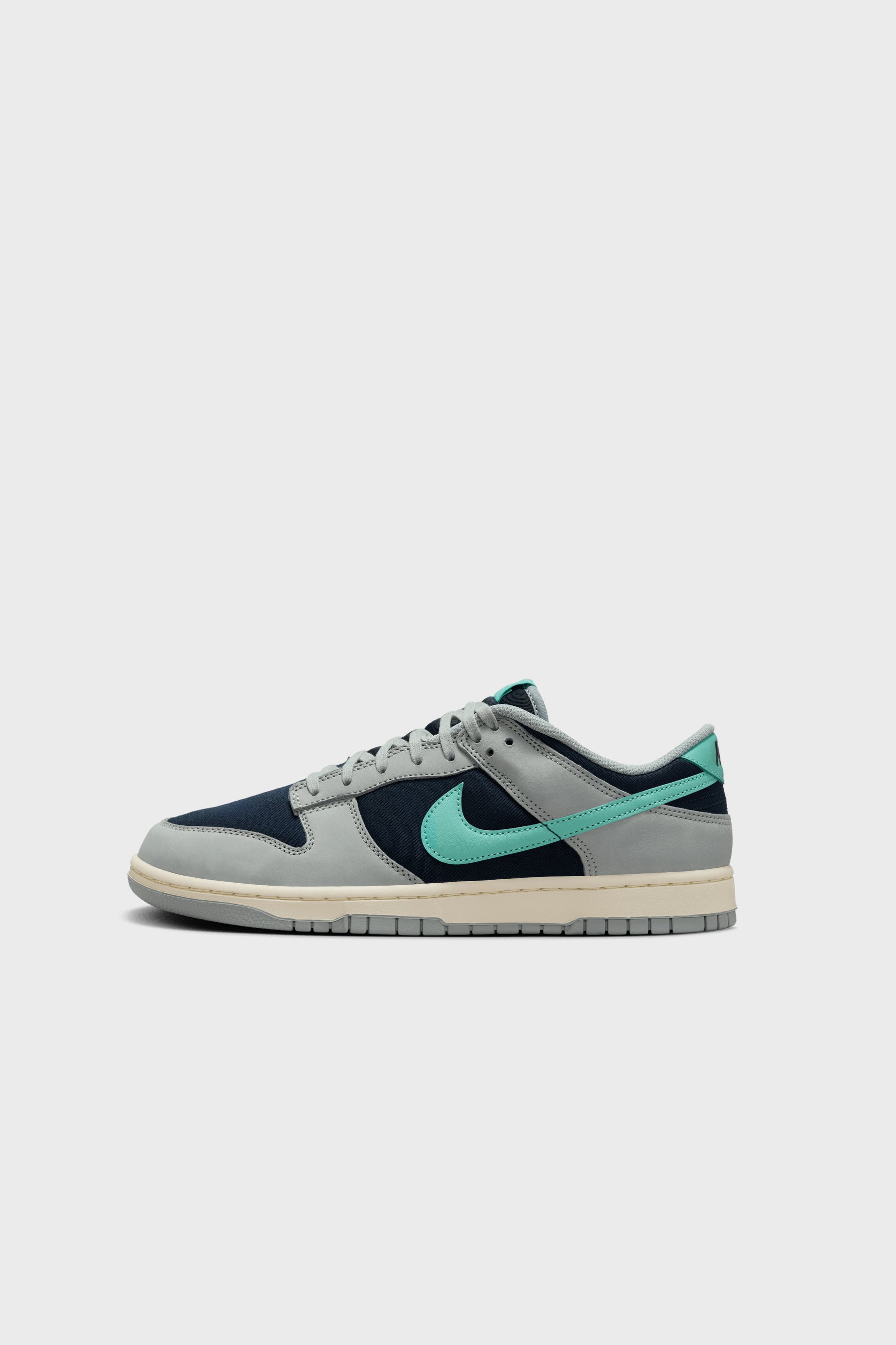 Nike Dunk Low Retro Premium Light Pumice Green Frost Dark Obsidian FB8 NOMAD