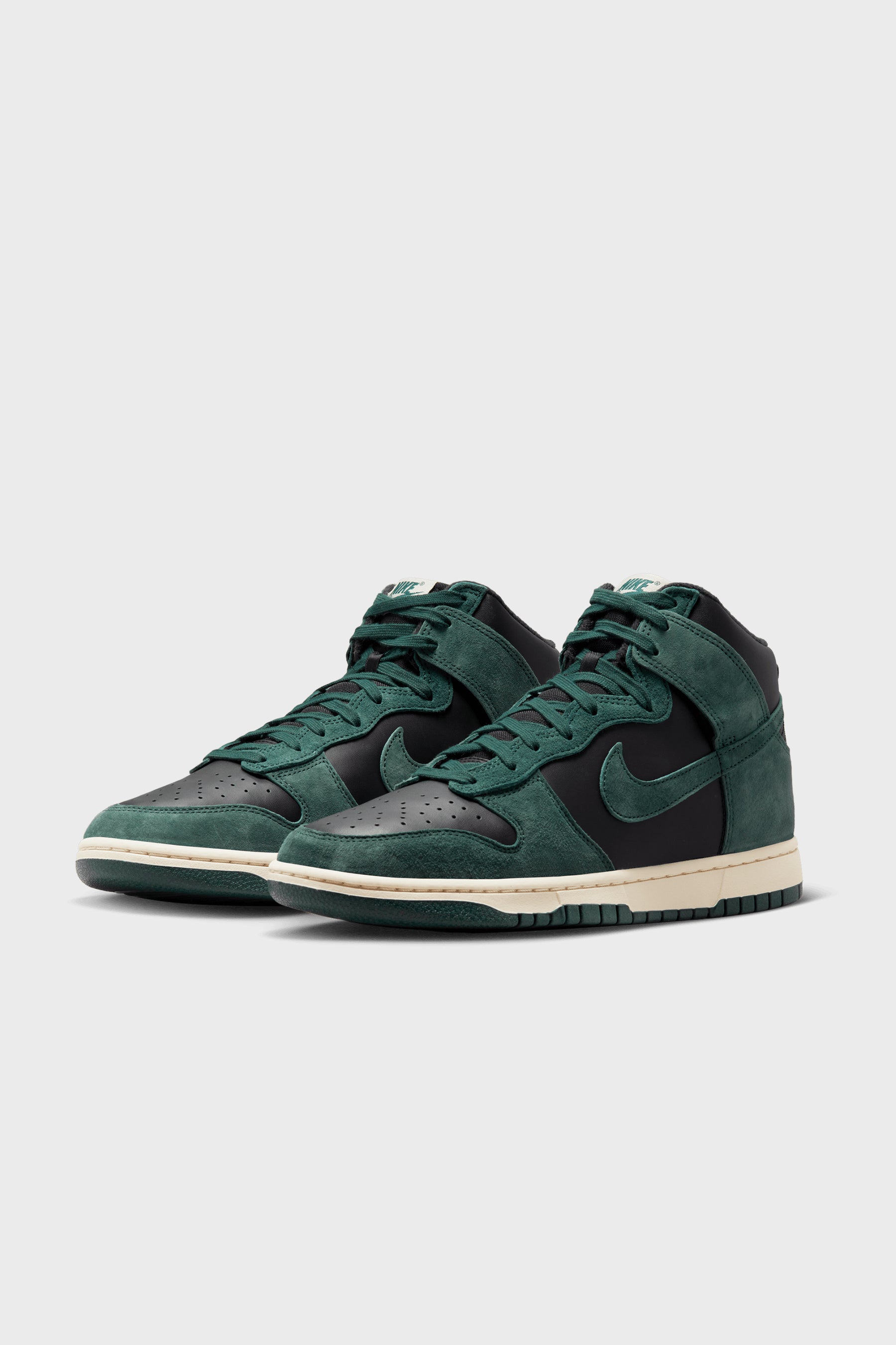 Dunk High Retro PRM Black/Faded Spruce DQ7679-002 (LAUNCH PRODUCT