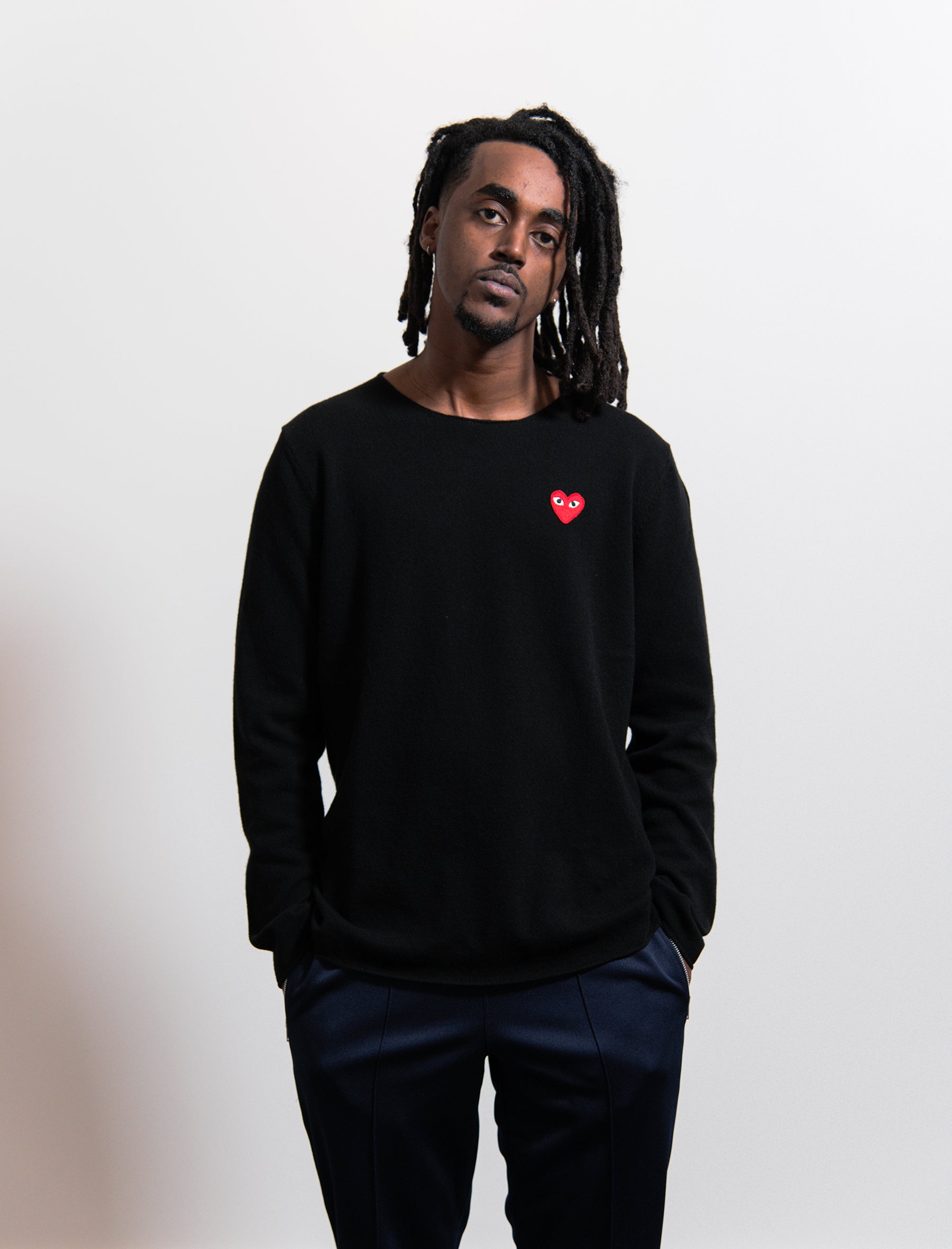 Comme des Garcons PLAY Knit Emblem Crewneck Sweater Black/Red – NOMAD