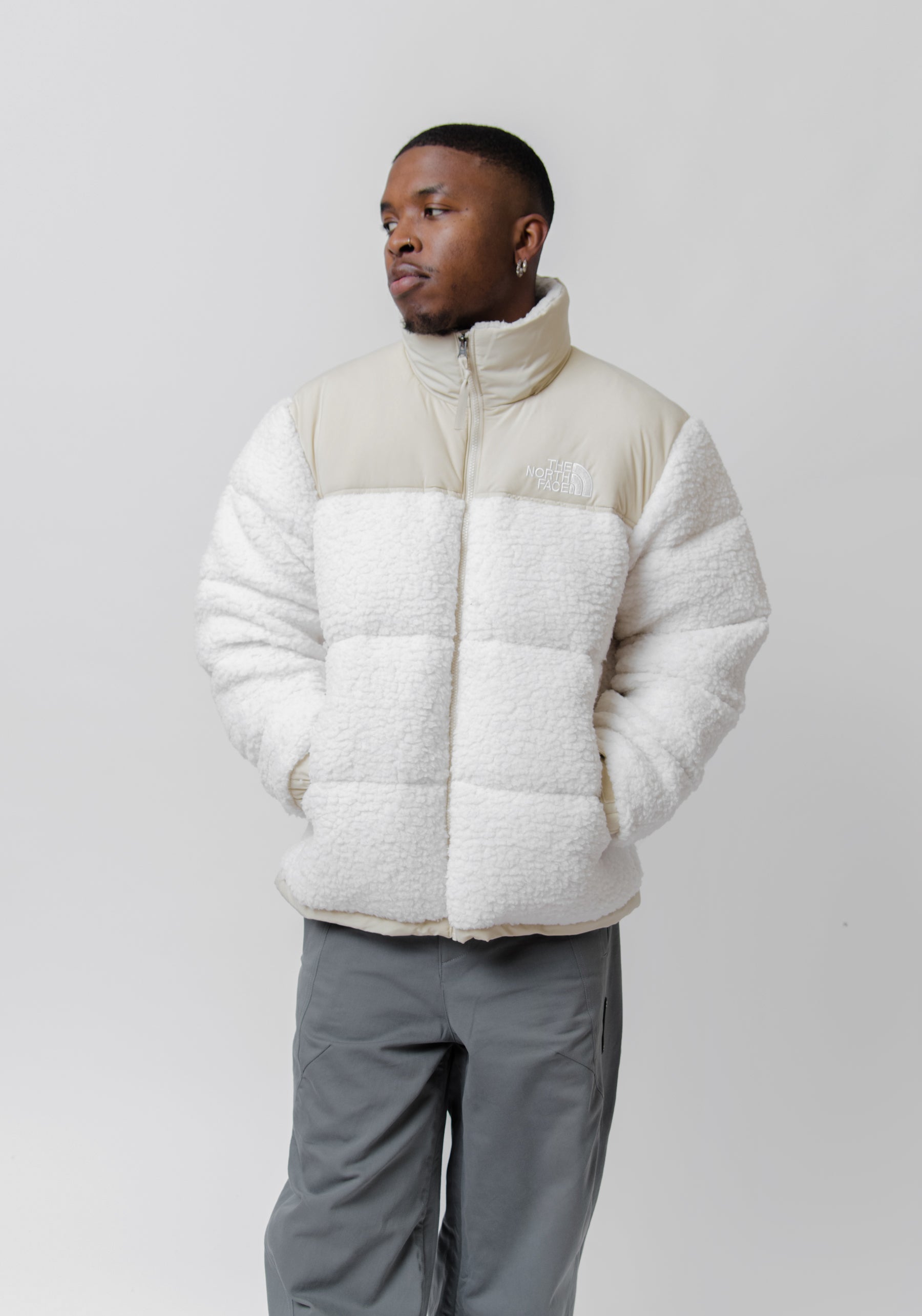 High Pile Nuptse Jacket Gardenia White/Gravel 5A844U0