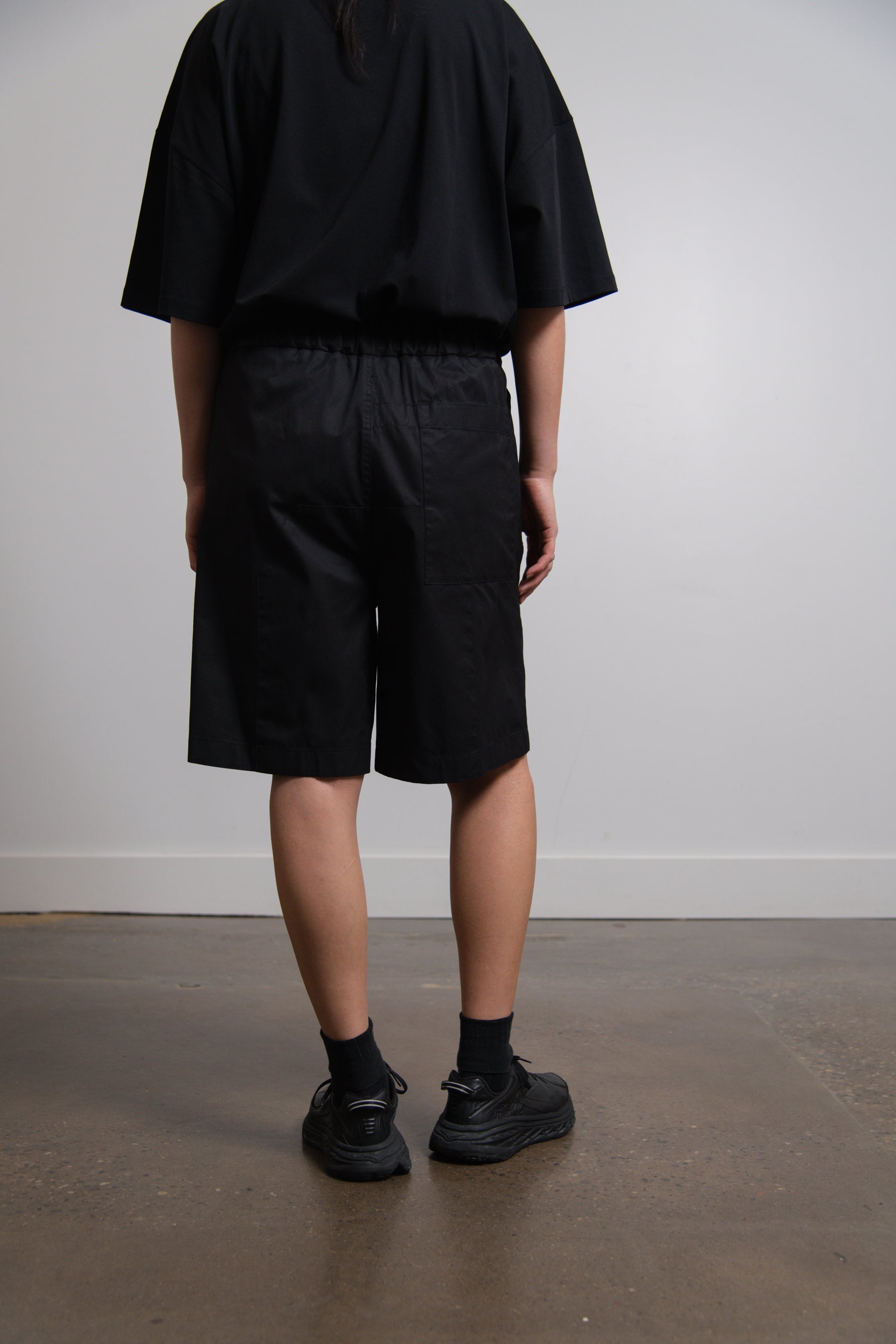 Tech Hand Gabardine Short Black