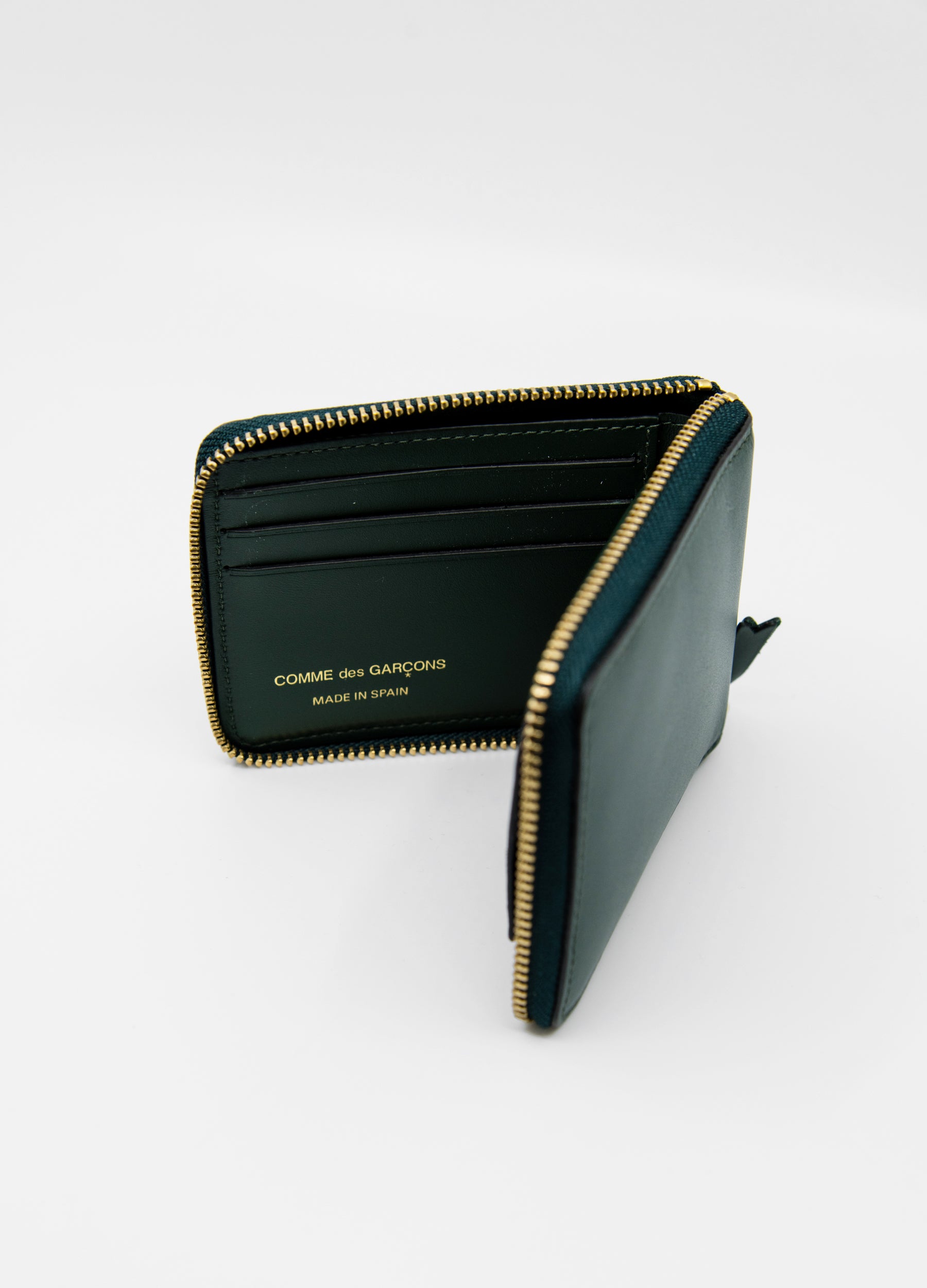 3-Sided Zip Wallet Bottle Green SA7100