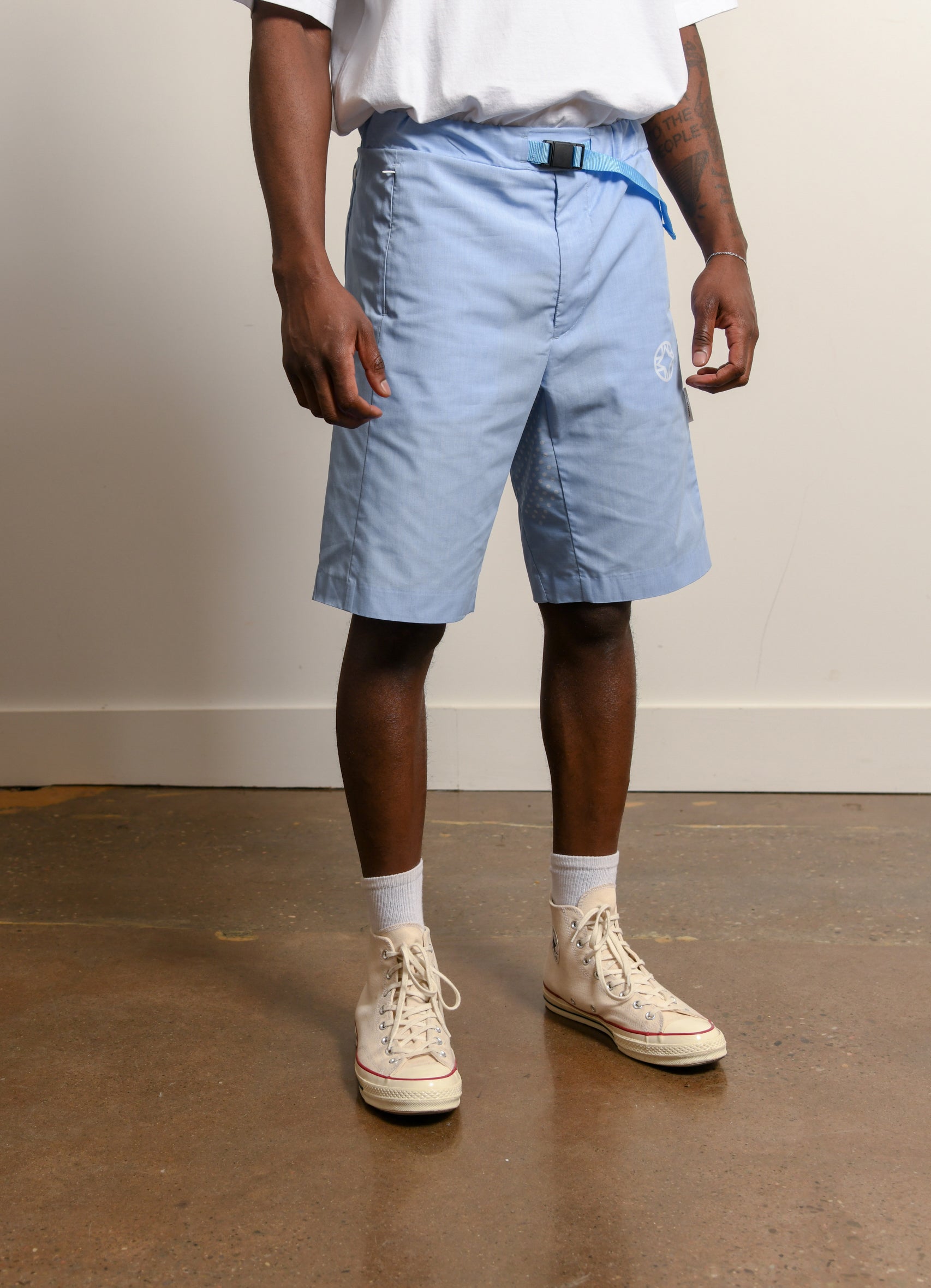 Ventilation Chambray Short Light Blue