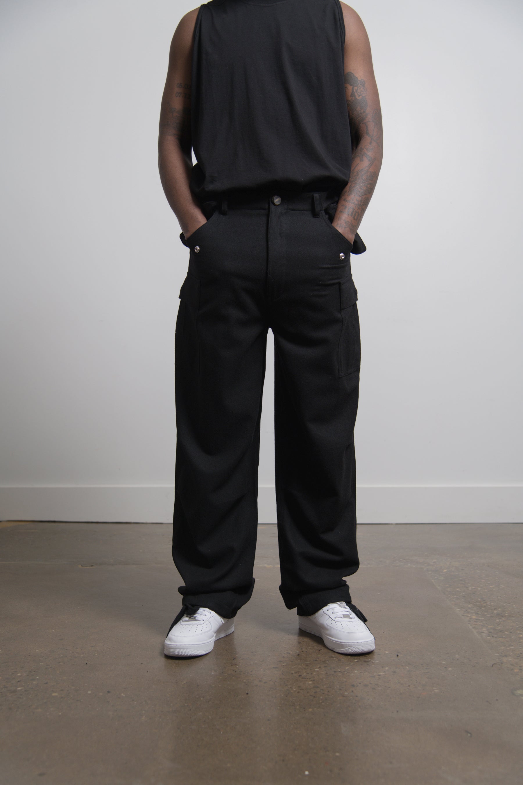 ADJUSTABLE CARGO PANTS XLARGE