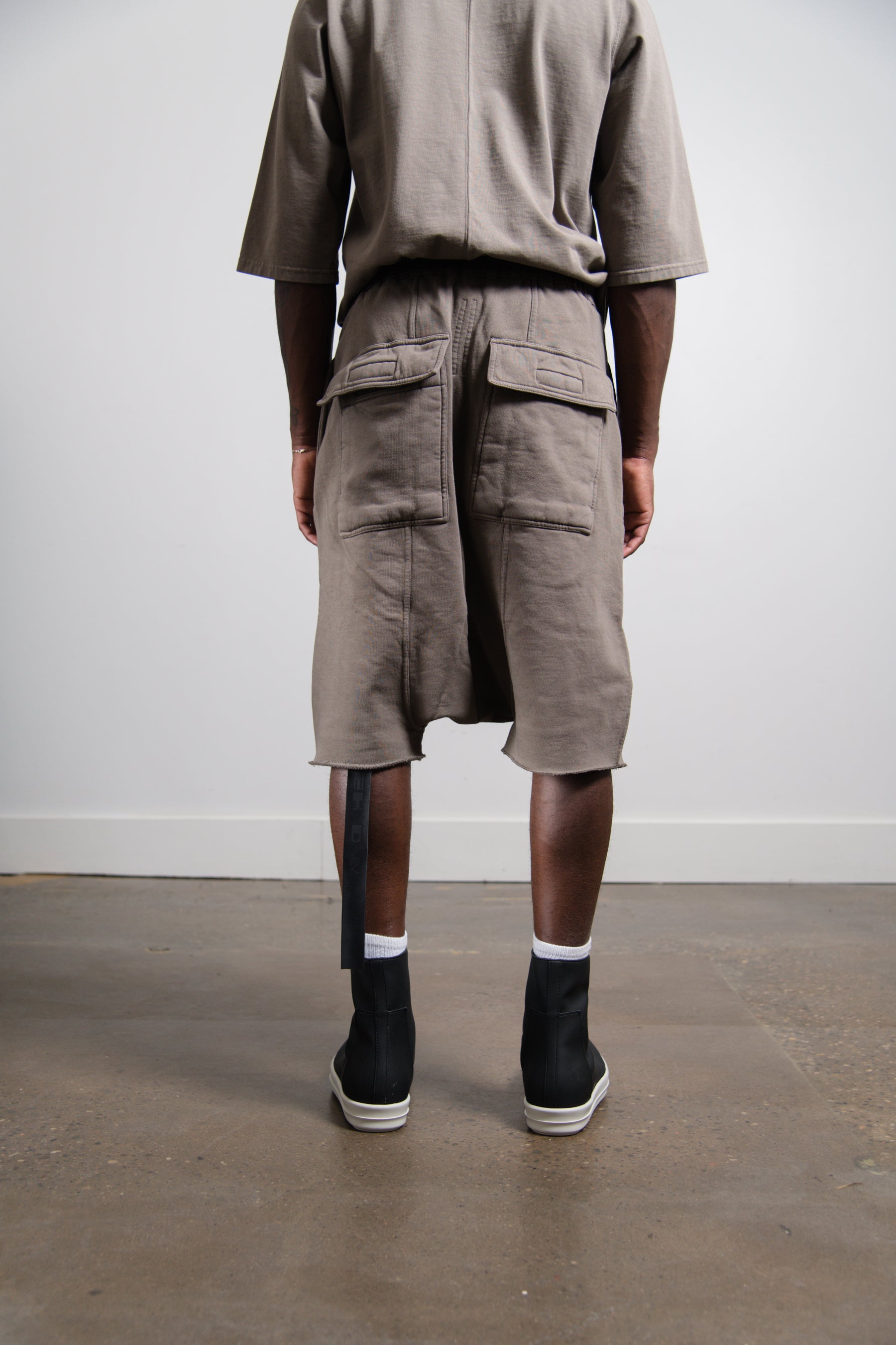 Drawstring Pod Short Dust