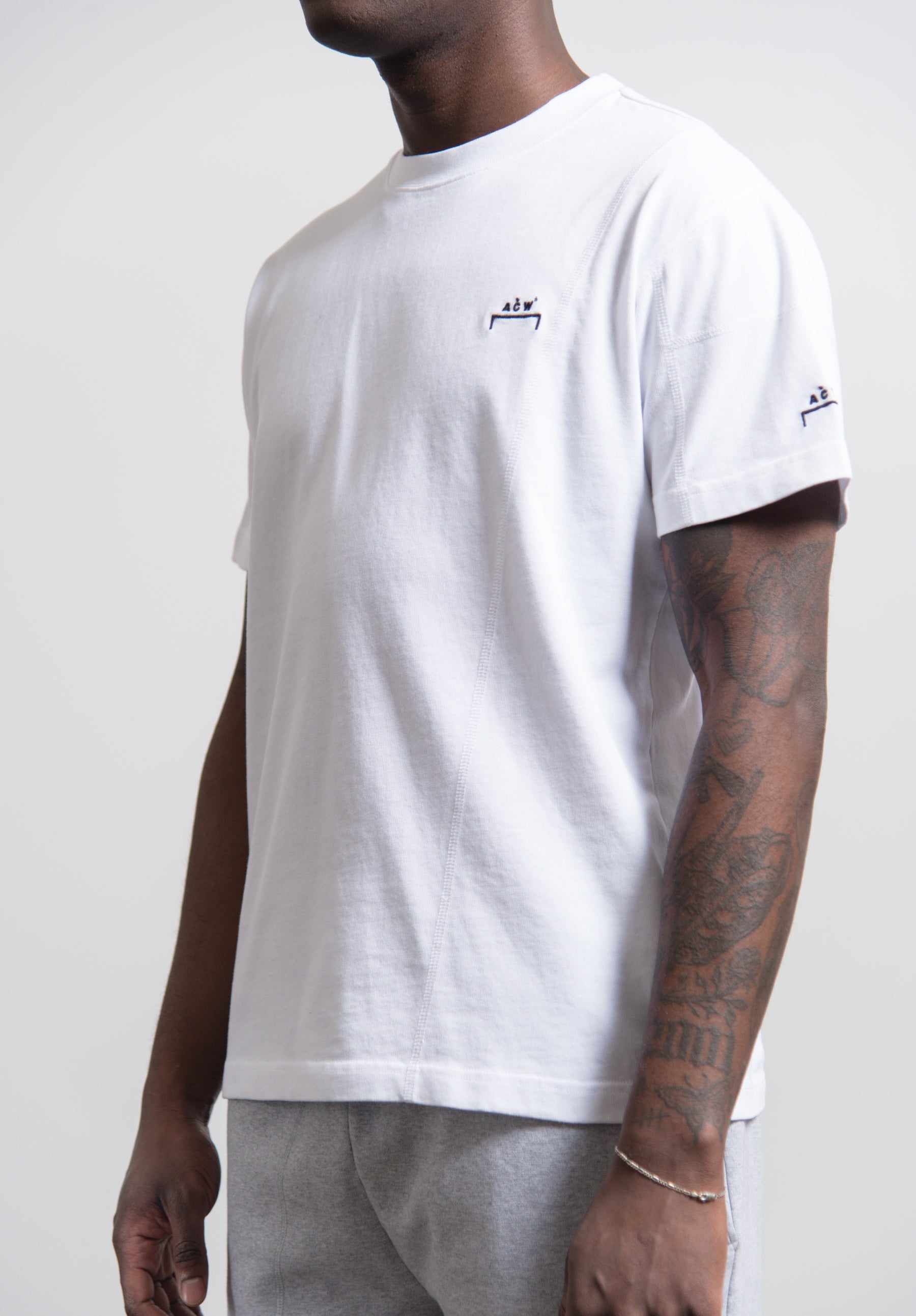 Essentials Tee White – NOMAD