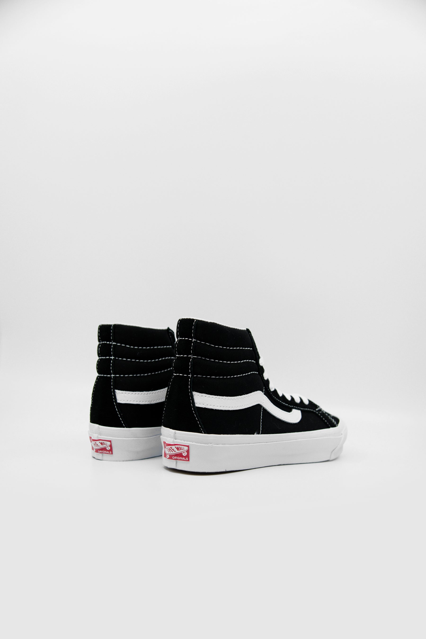 OG SK8-HI LX Black/White VN0A4BVBOIU