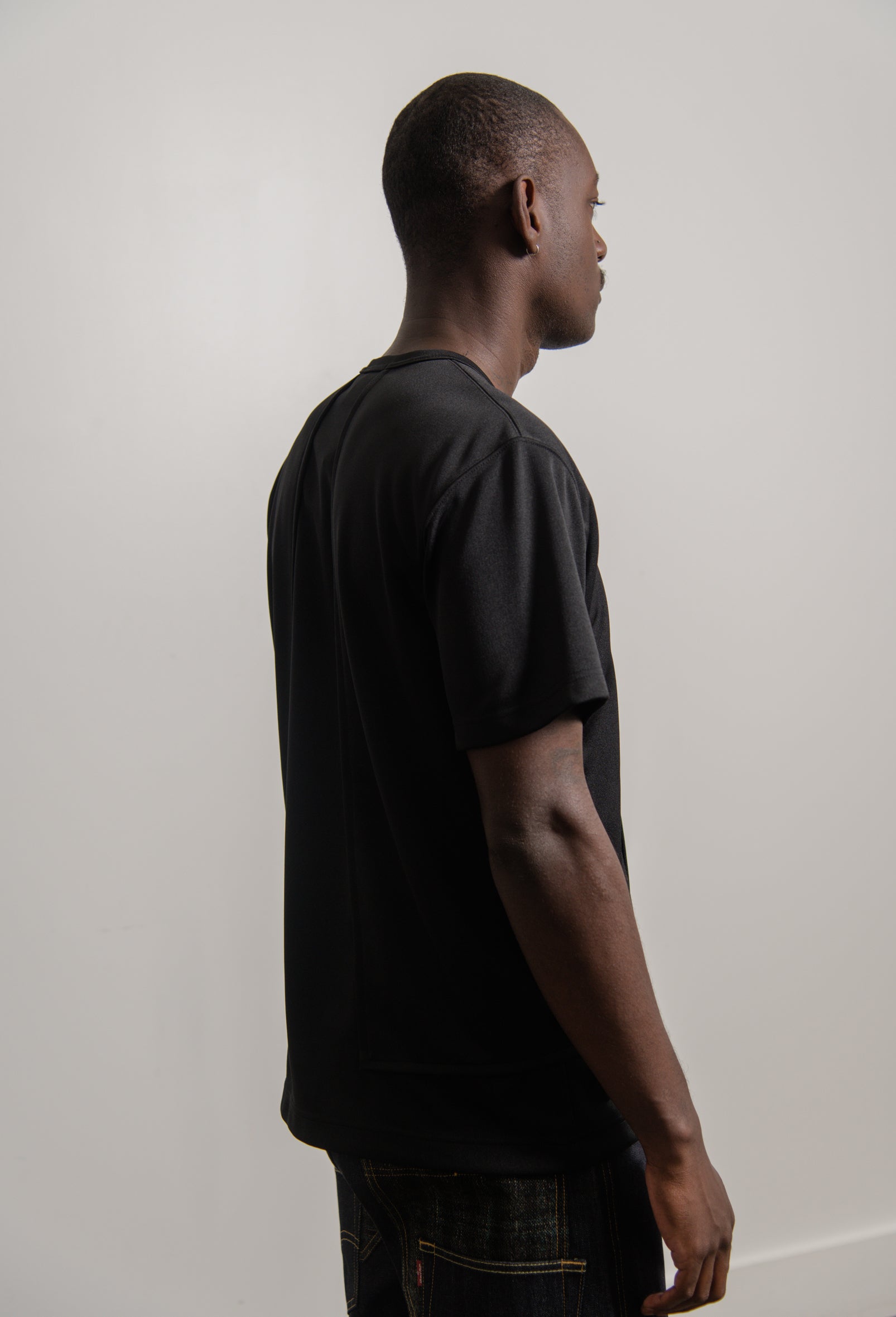 Panel Tee Black T046