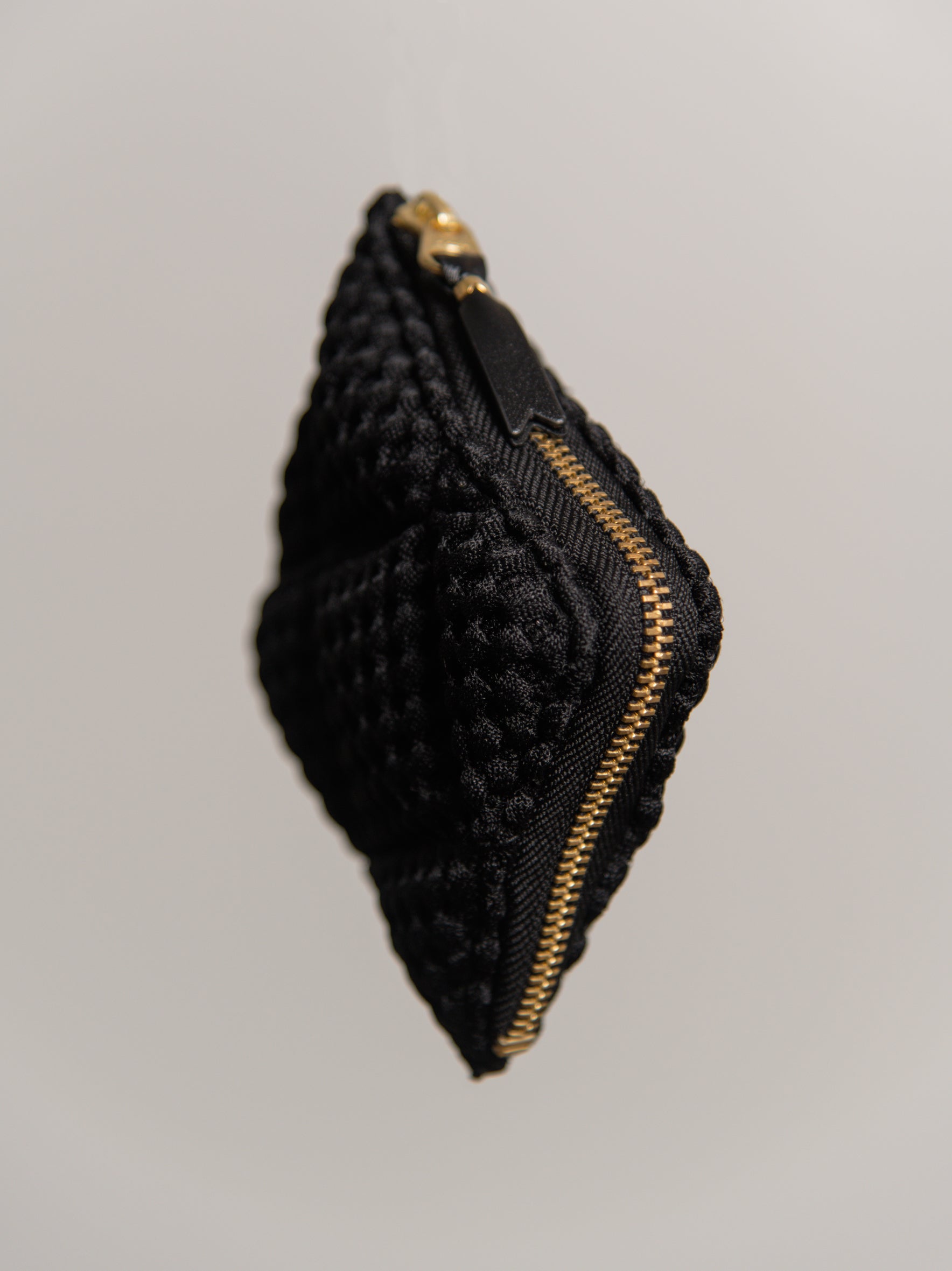 Tortoise 2-Sided Zip Wallet Black 3100FT