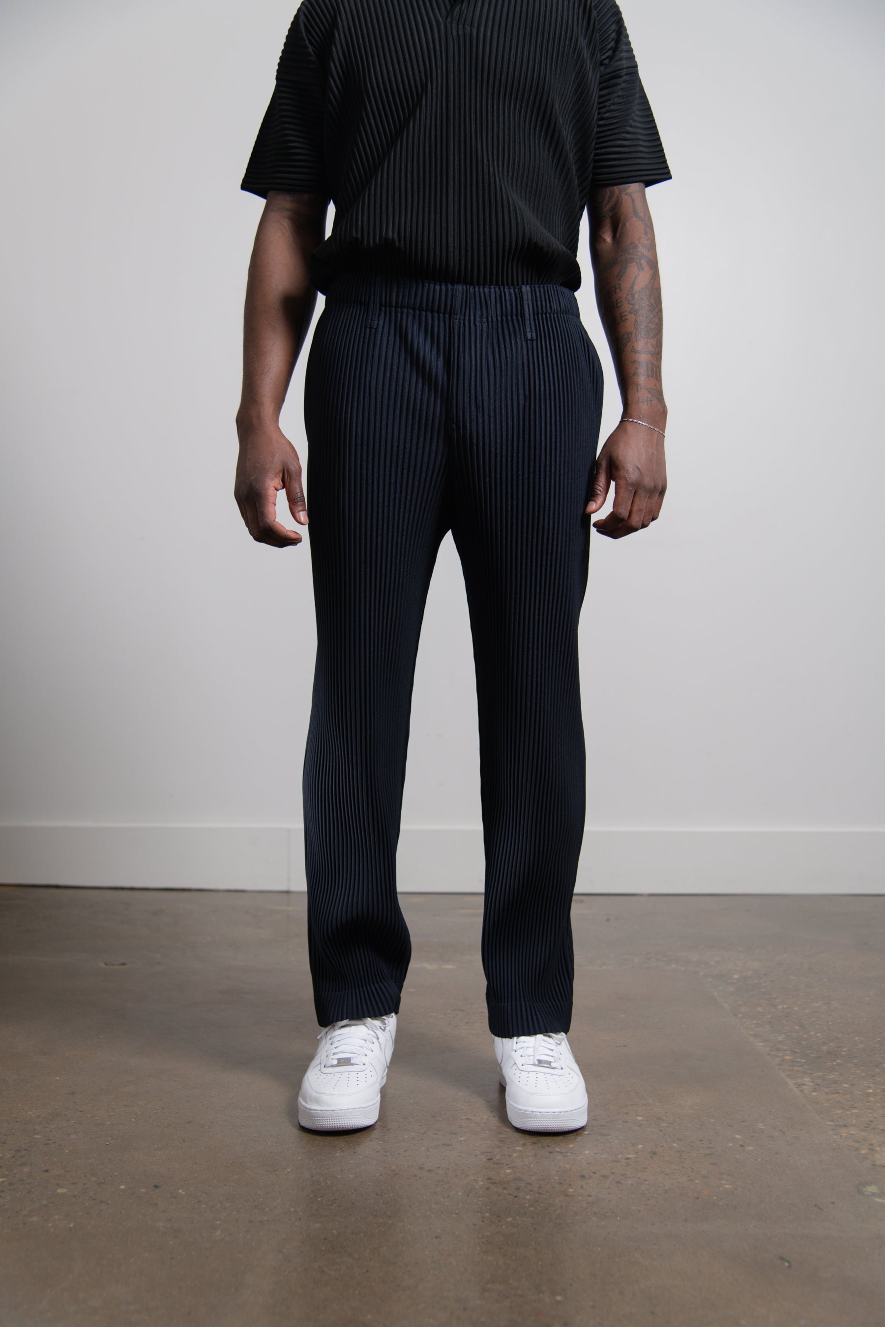 pleated trouser