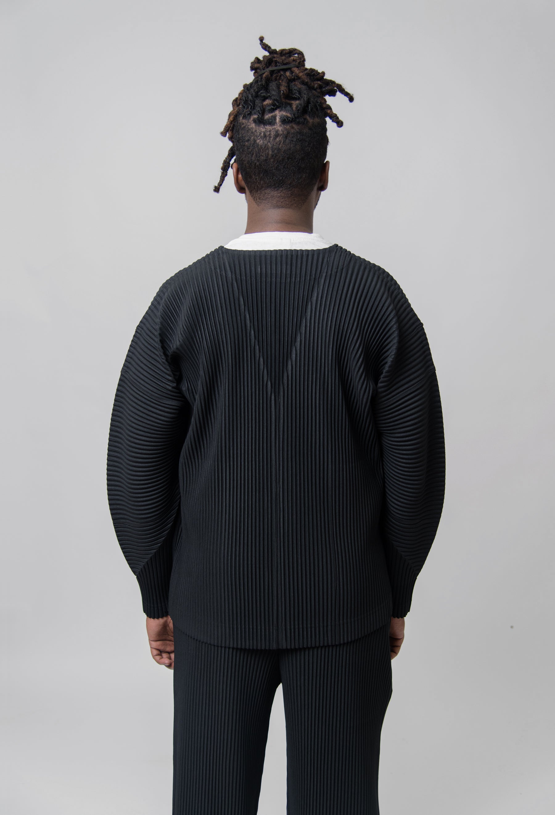 MC February Pleated Cardigan Black JL105-15