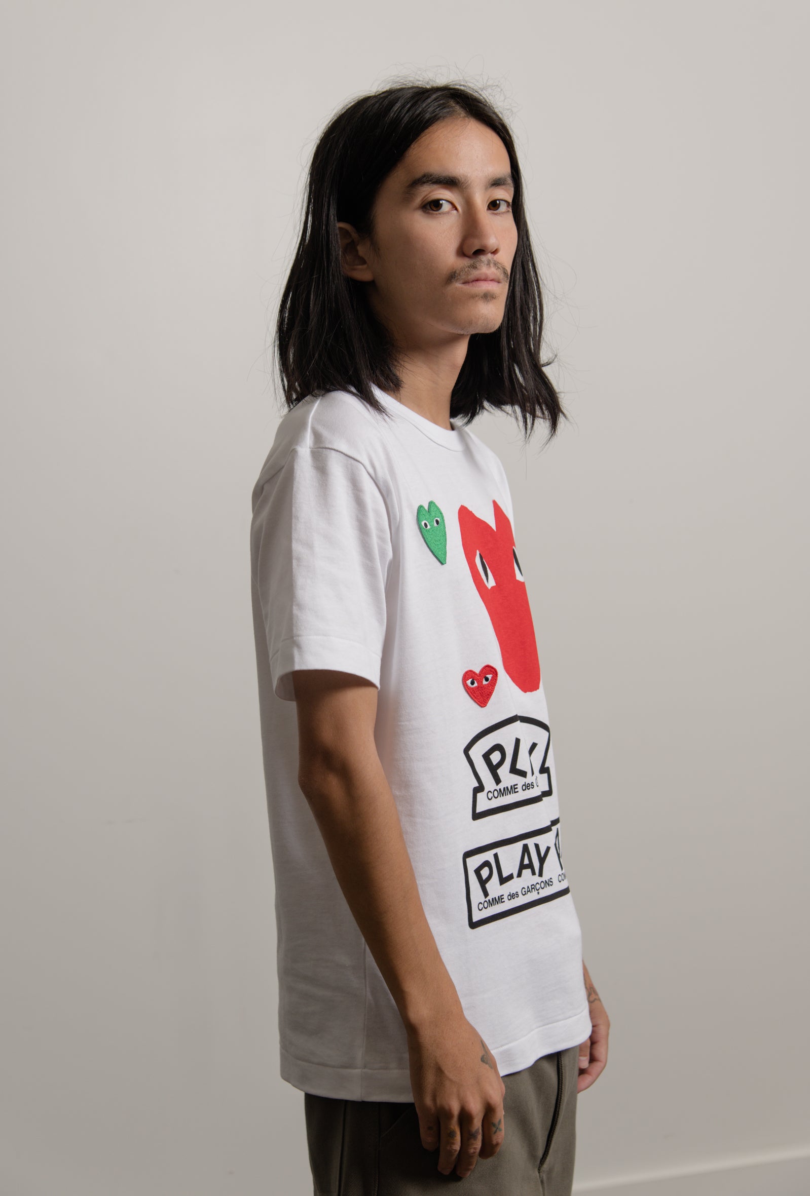 Multi Emblem Tee White/Red T280