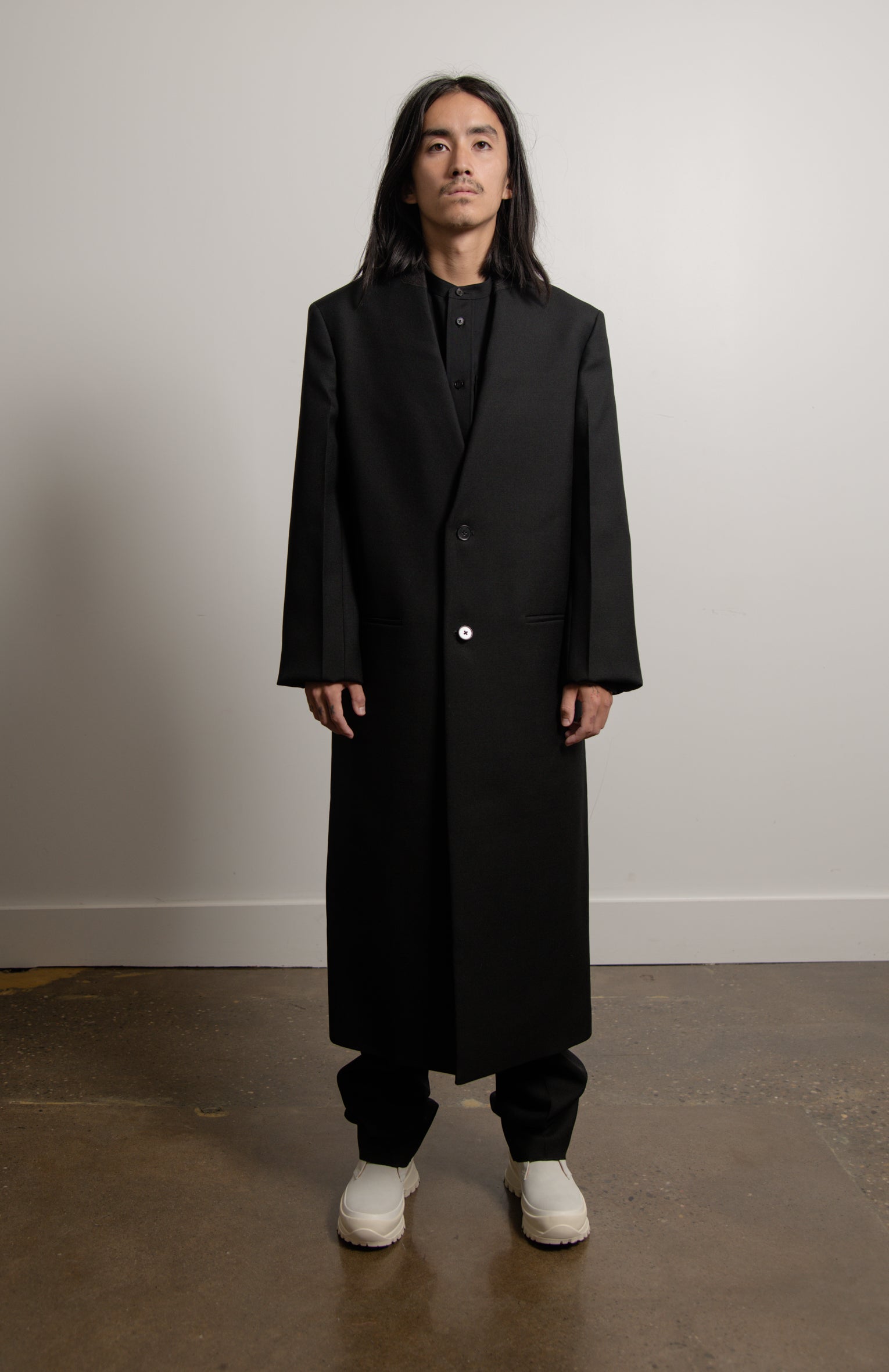 Sharp Wool Serge Coat Black