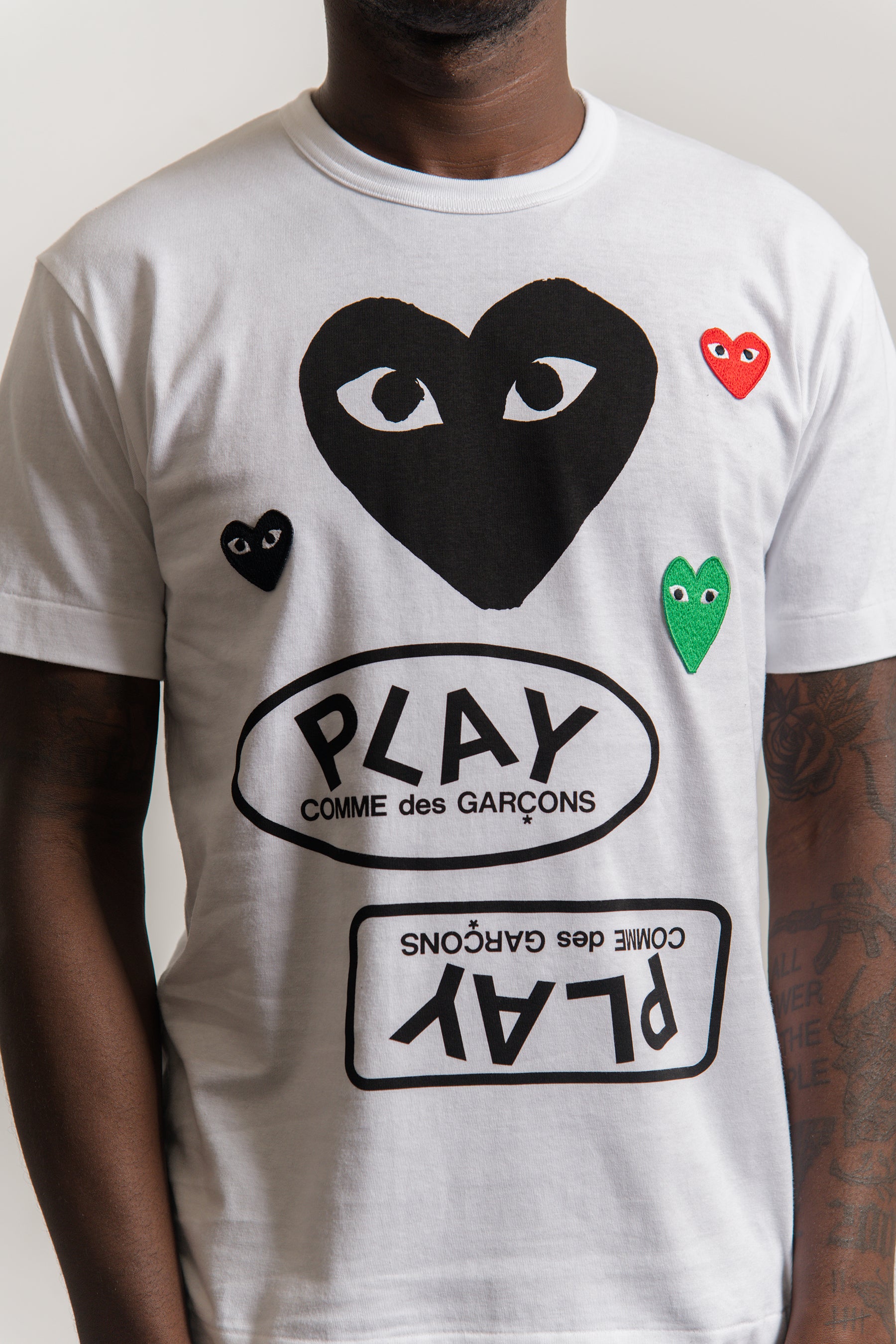 Multi Emblem Tee White/Black T282