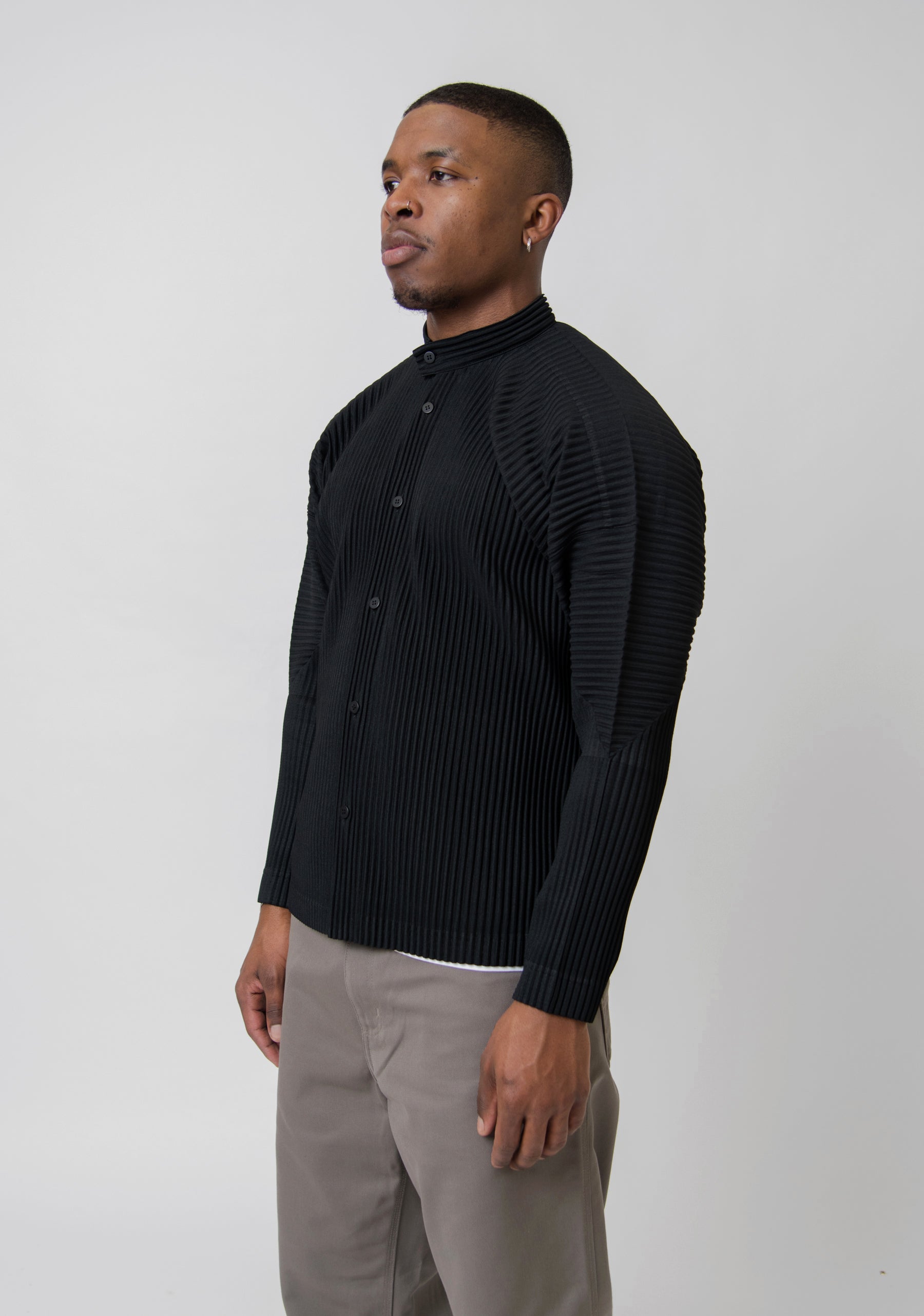 MC March Pleated Shirt Black JJ111-15