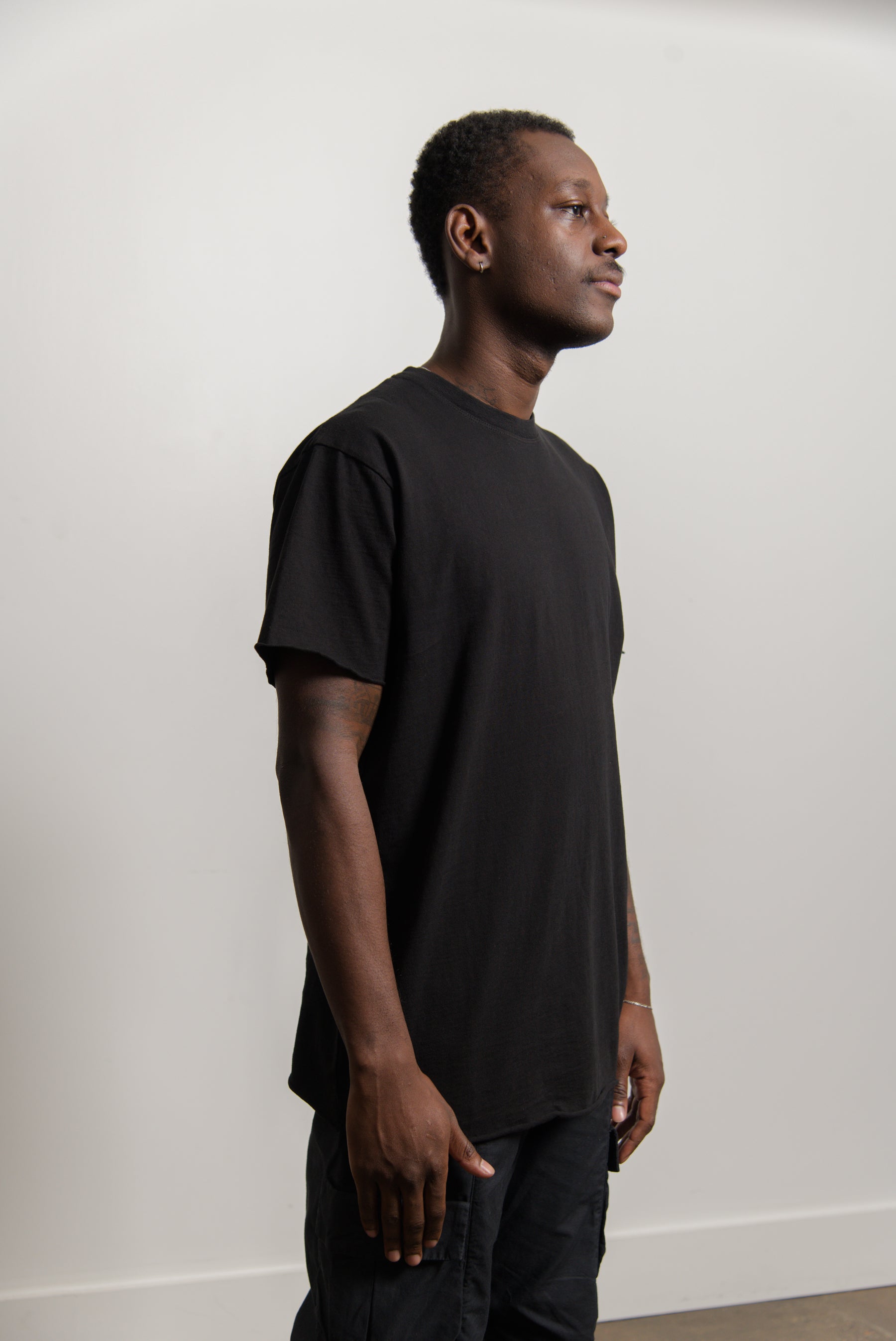 Anti-Expo Tee Black