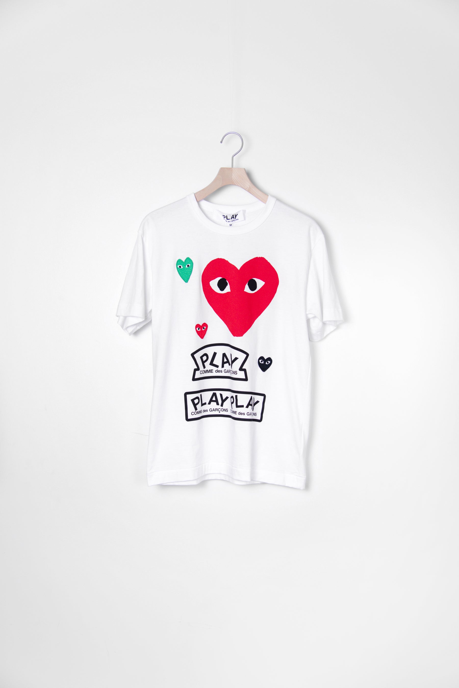 Multi Emblem Tee White/Red T280