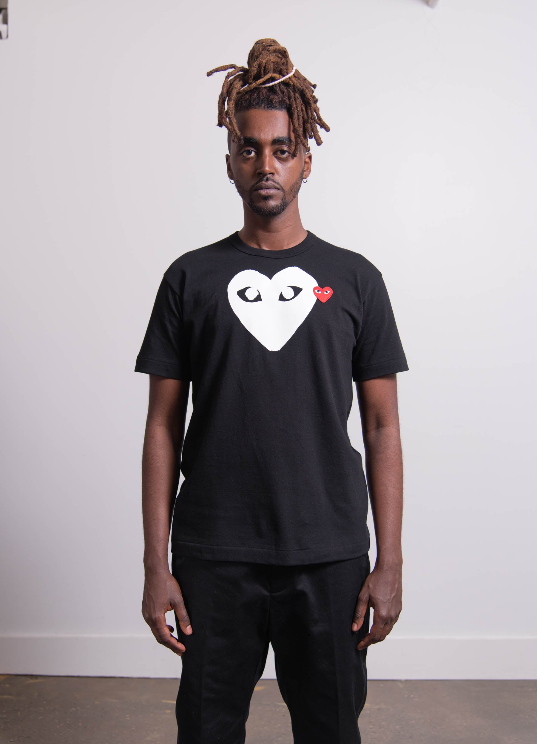 Short Sleeve Chest Print Emblem Tee Black/White/Red T116