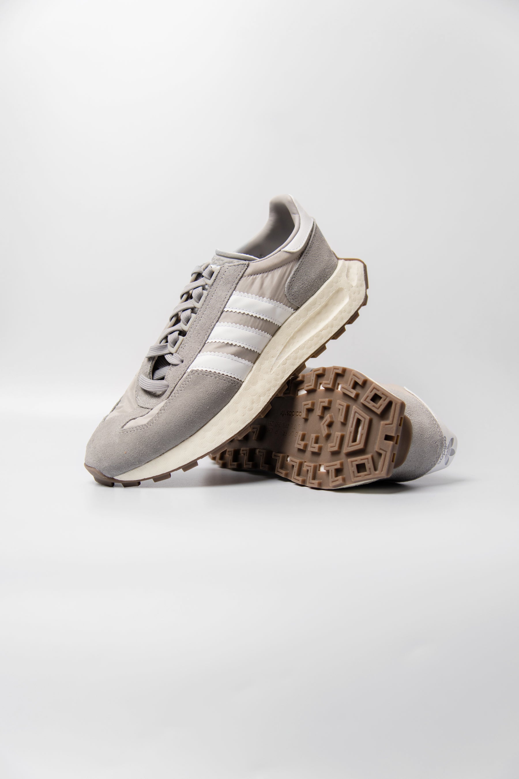 Retropy E5 Grey/White/Black Q47101