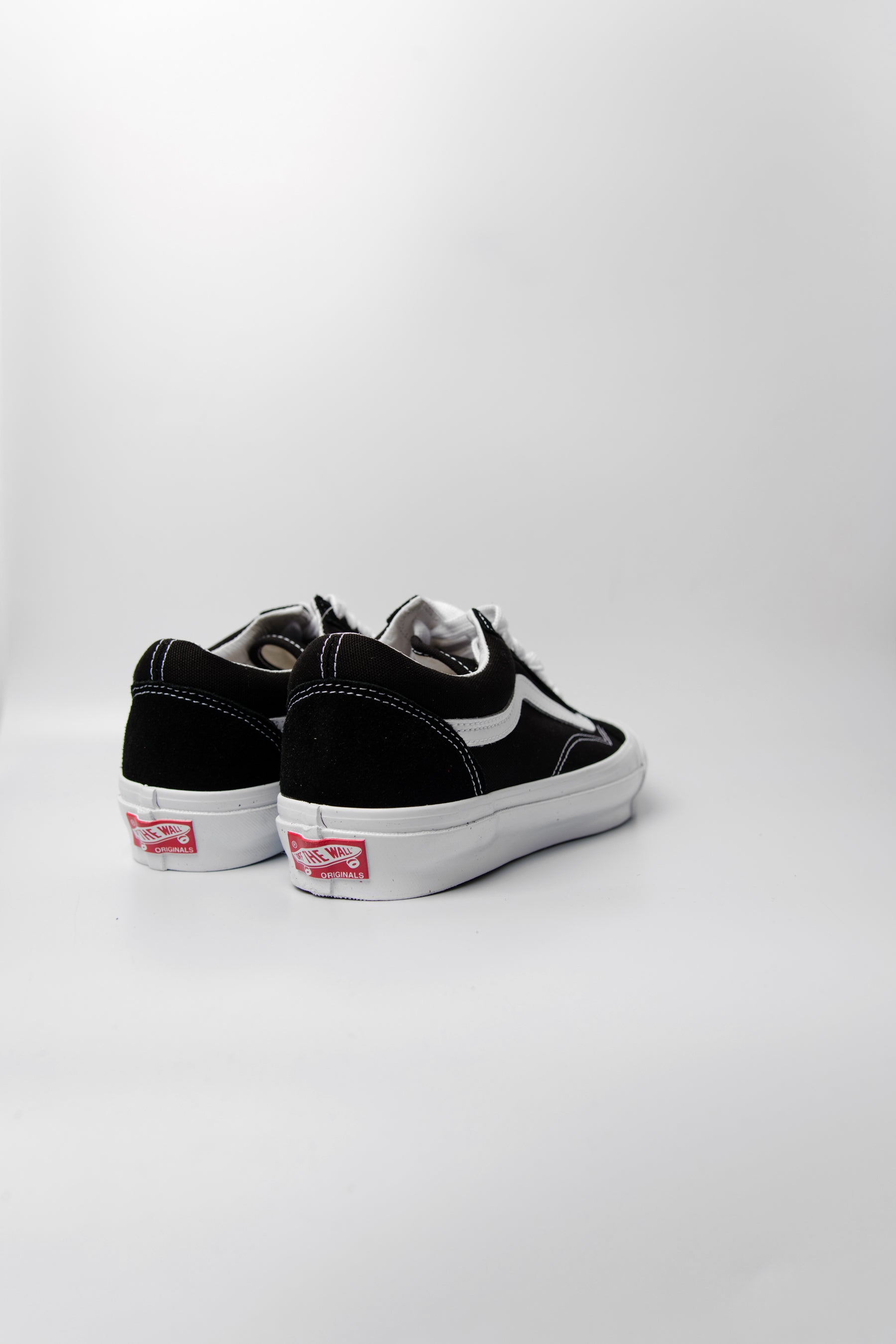 Old Skool LX Suede Black/White VN0A4P3XOIU