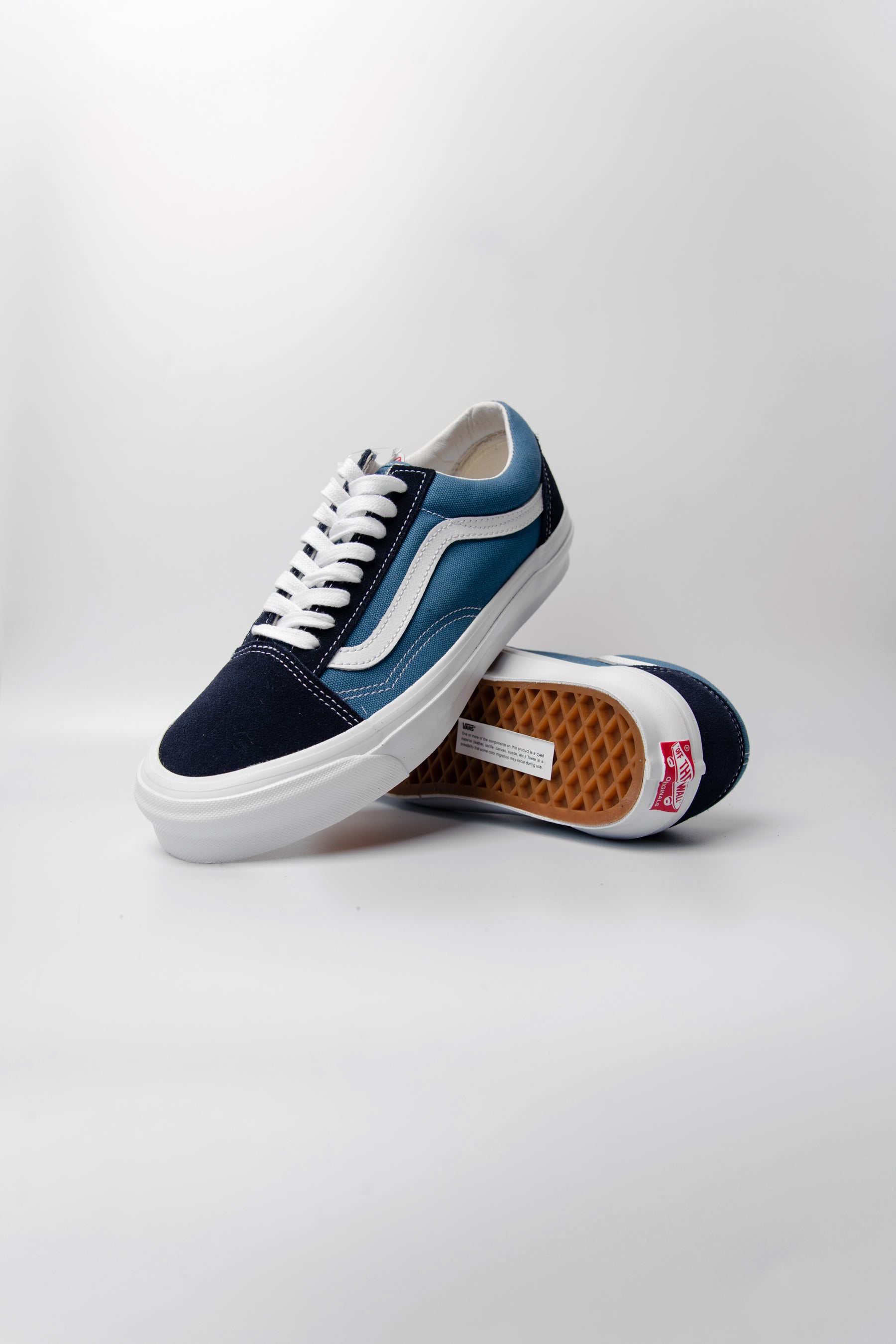 Old Skool LX Suede Navy/White VN0A4P3X5OC