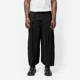 Monthly Colour December Pleated Pant Black HP58-JF124-15