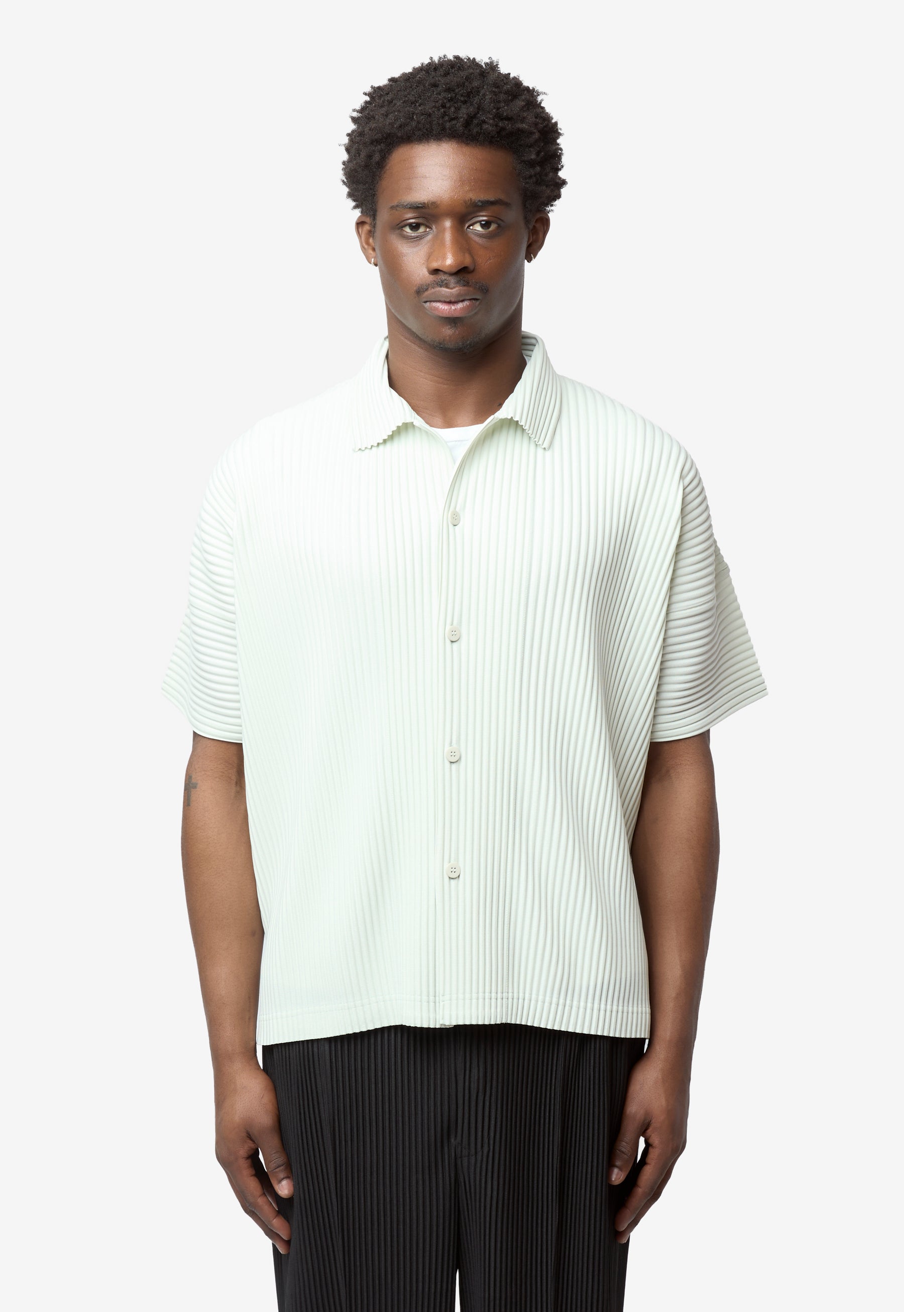 Homme Plissé Issey Miyake – NOMAD