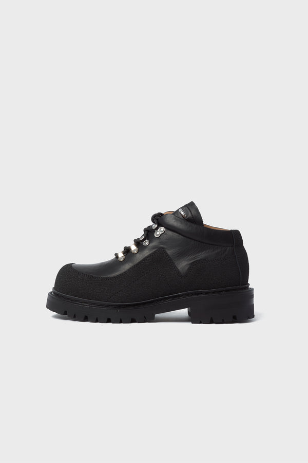 Quest Boot Black Tensile Cattle Hide A4257QB