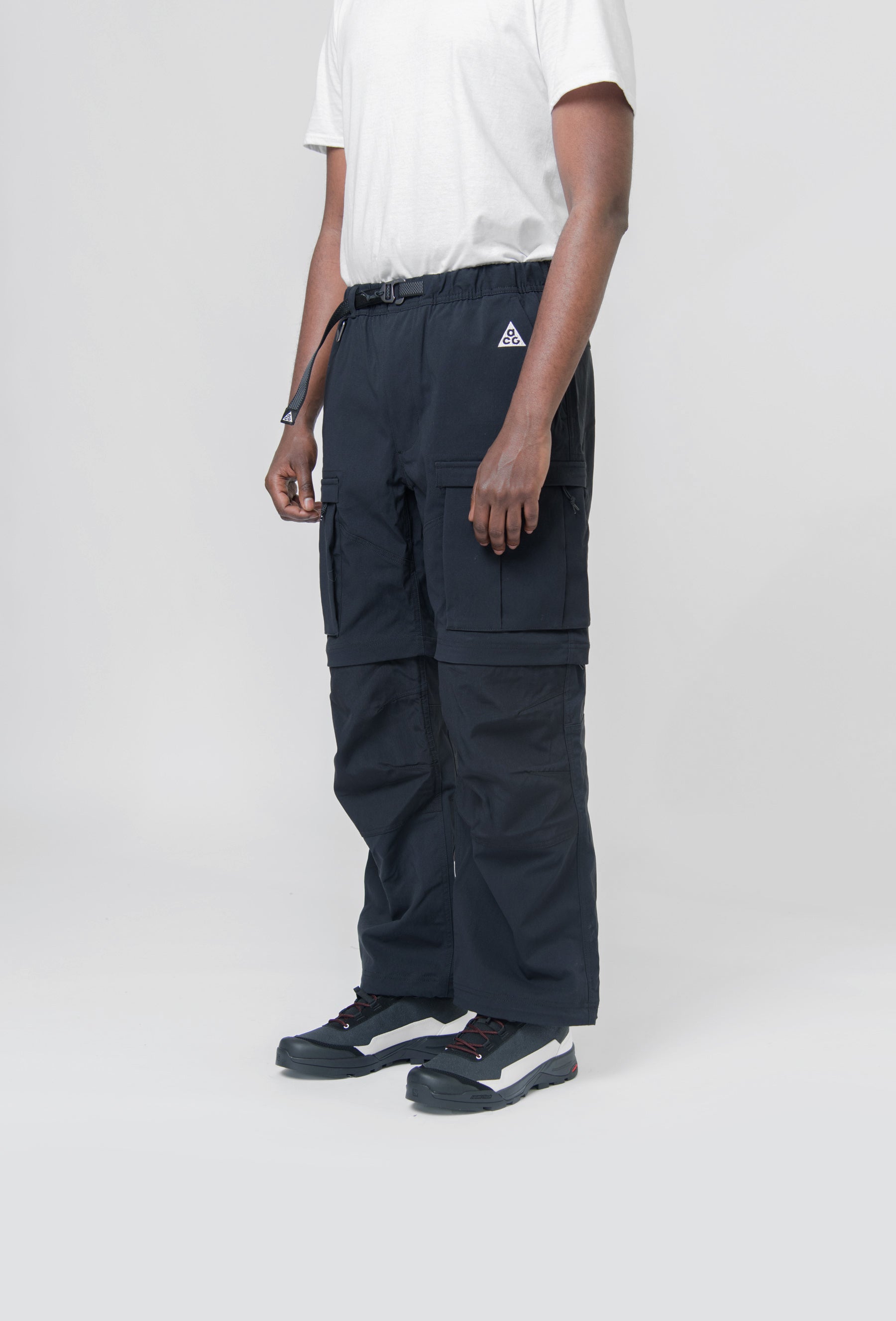 Nike ACG Smith Summit Cargo Pant Black/Summit White FN0428 – NOMAD