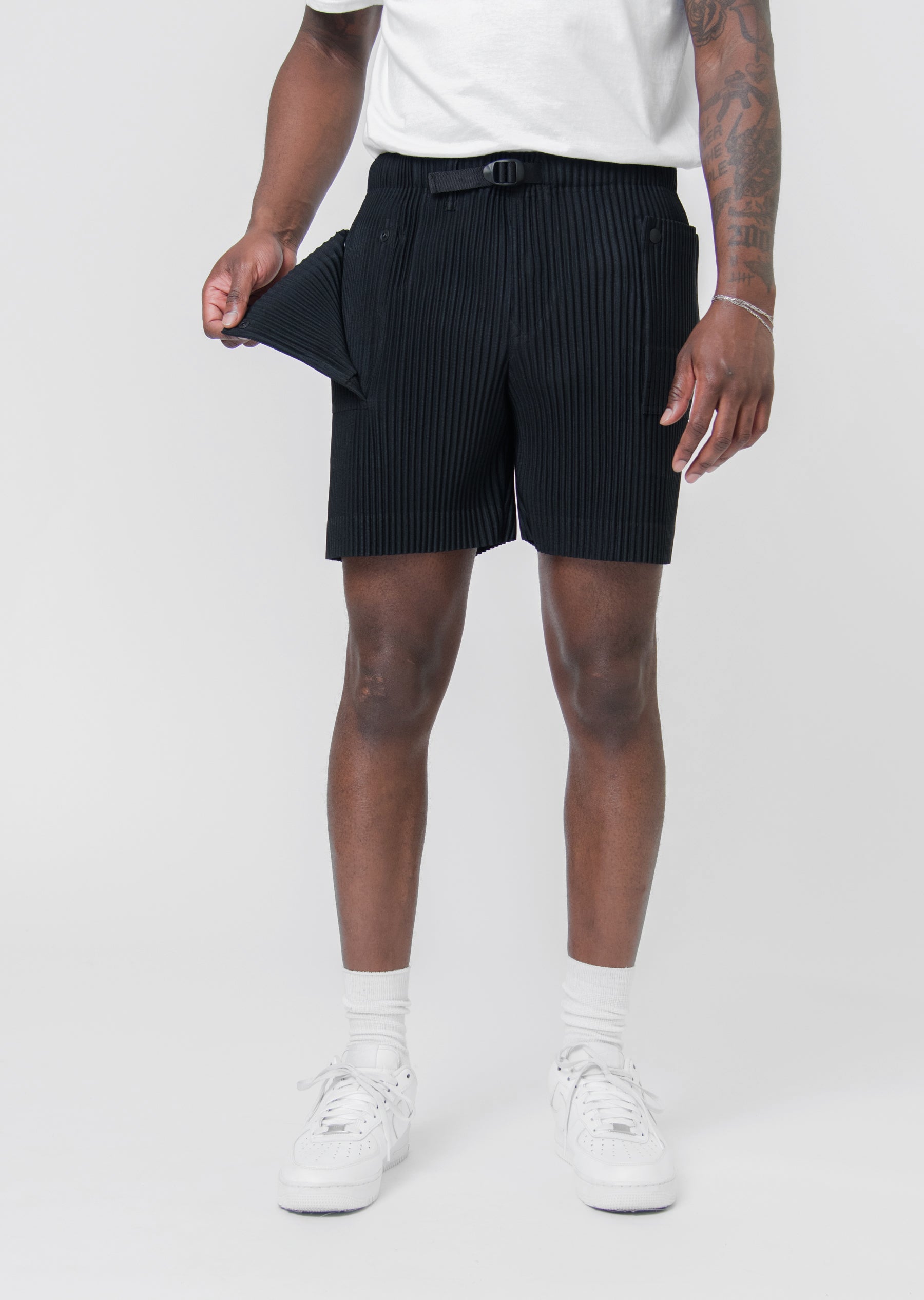 Flip Pleated Short Black JF174-15