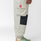 M Himalayan Track Pant Clay Grey/TNF Black