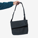 Wr Canvas Shoulder Bag 05 Dark Soil Grey CG07247AC05